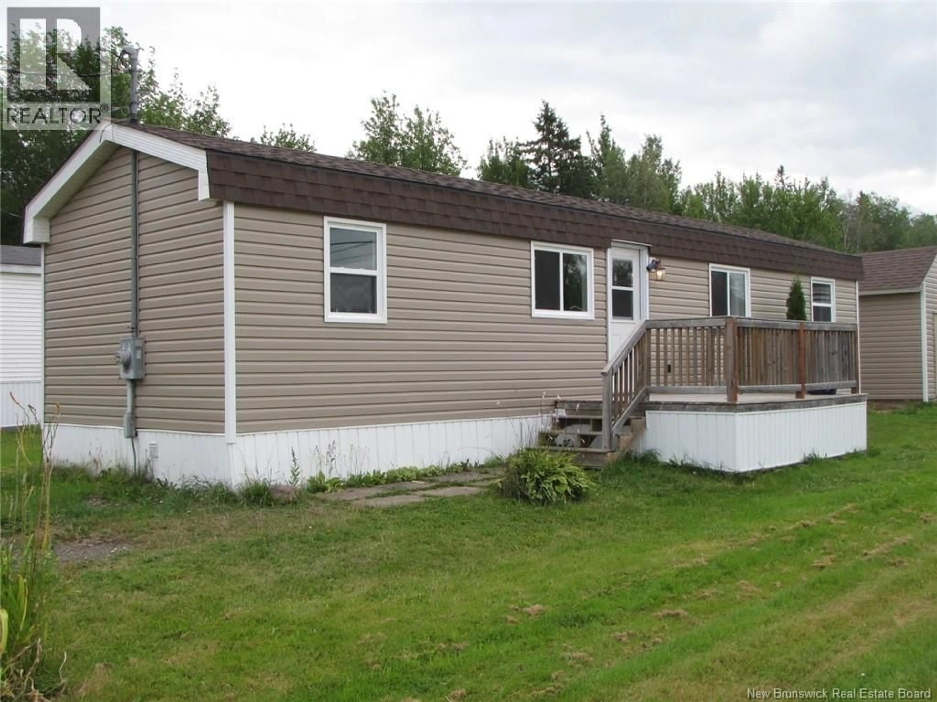 Home with vinyl exterior material, unknown for 20 RIVEREAST DRIVE, Riverview New Brunswick E1B4Y3
