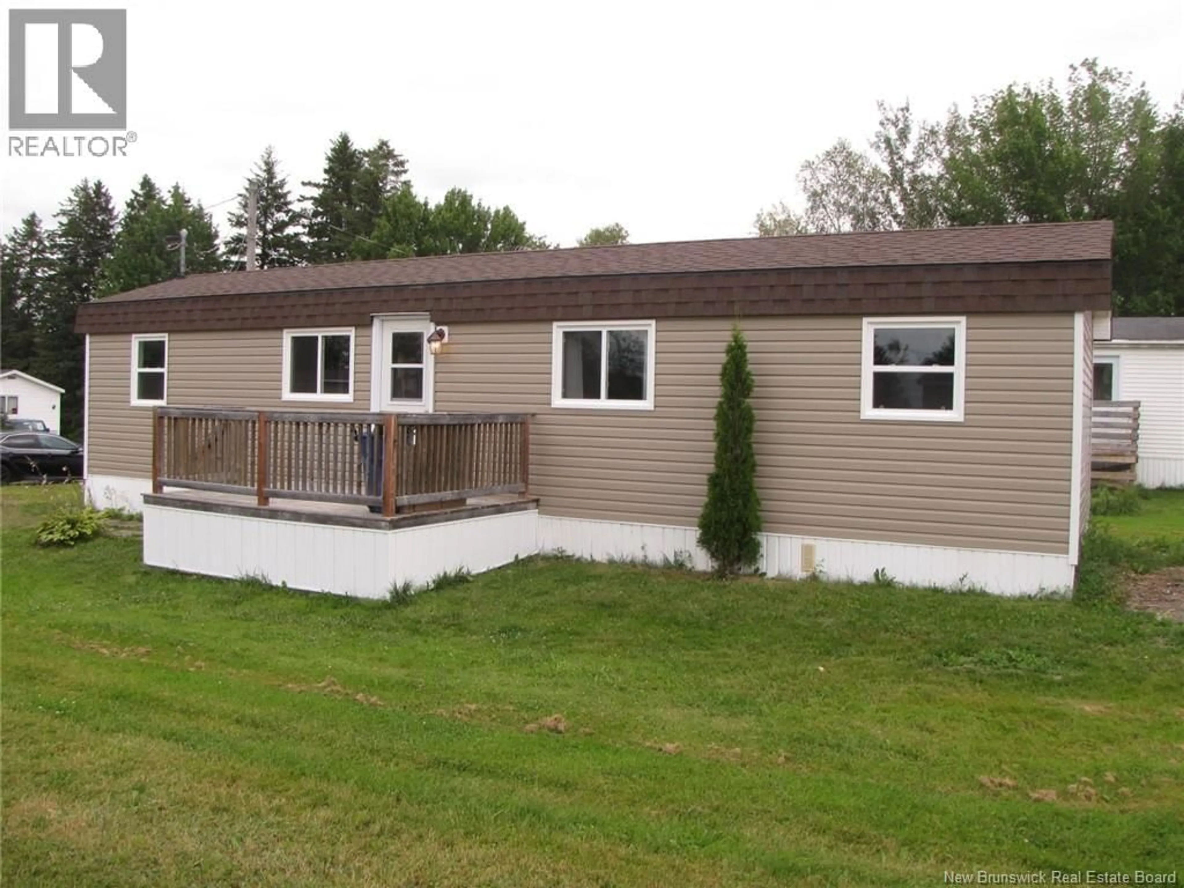 Home with vinyl exterior material, unknown for 20 RIVEREAST DRIVE, Riverview New Brunswick E1B4Y3