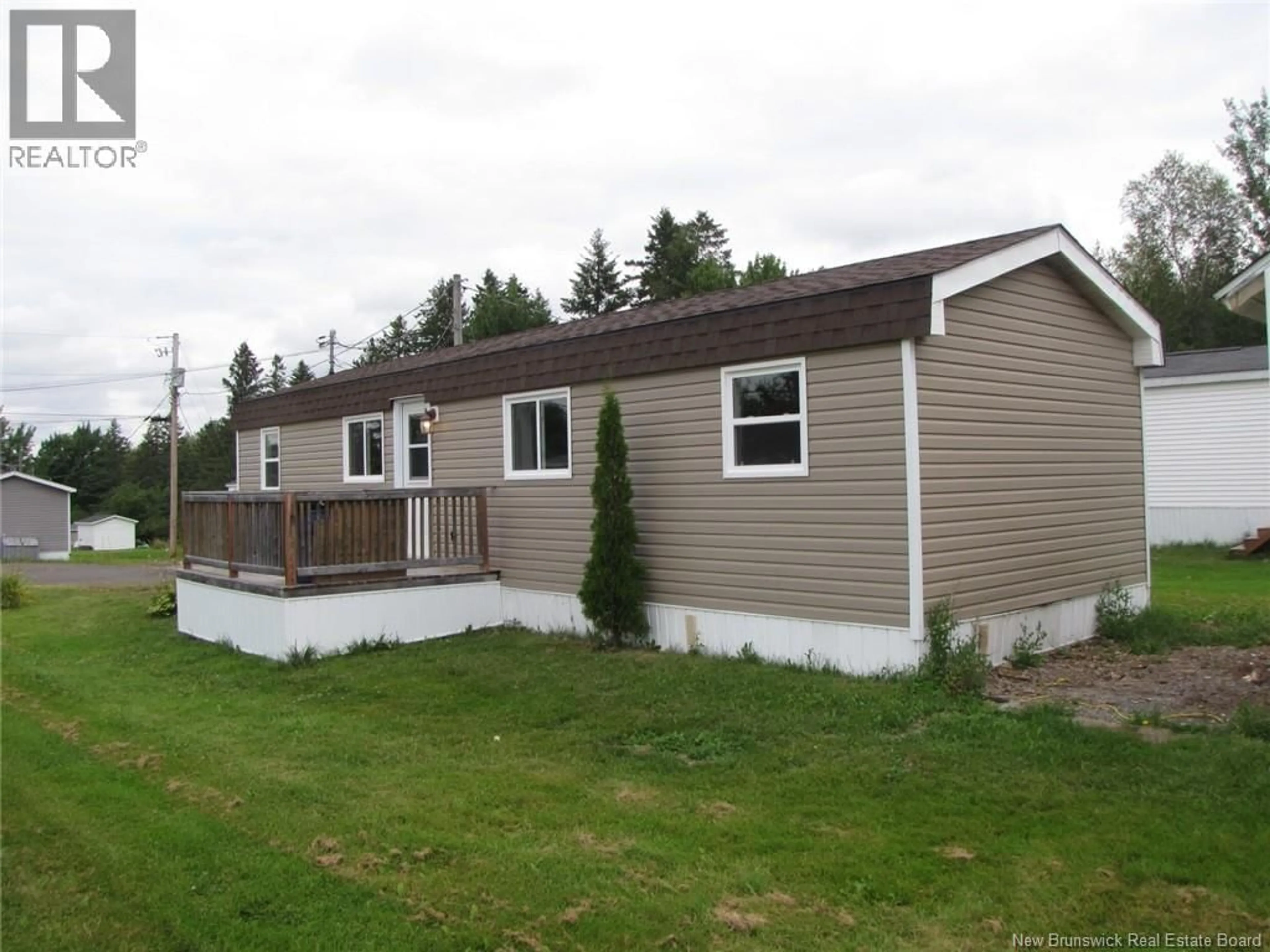 Home with vinyl exterior material, unknown for 20 RIVEREAST DRIVE, Riverview New Brunswick E1B4Y3