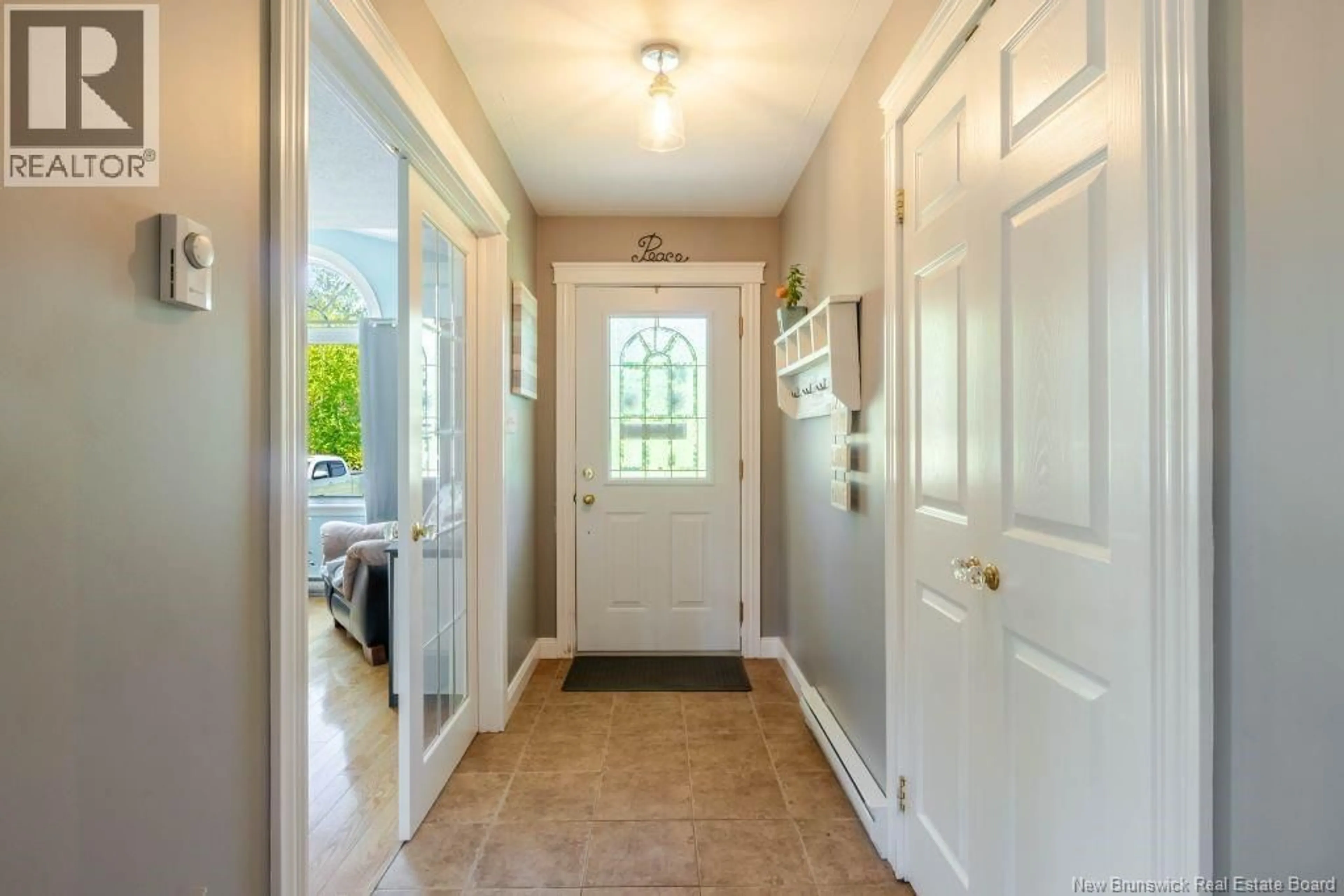 Indoor entryway for 16 RIDGEVIEW DRIVE, Keswick Ridge New Brunswick E6L1K2