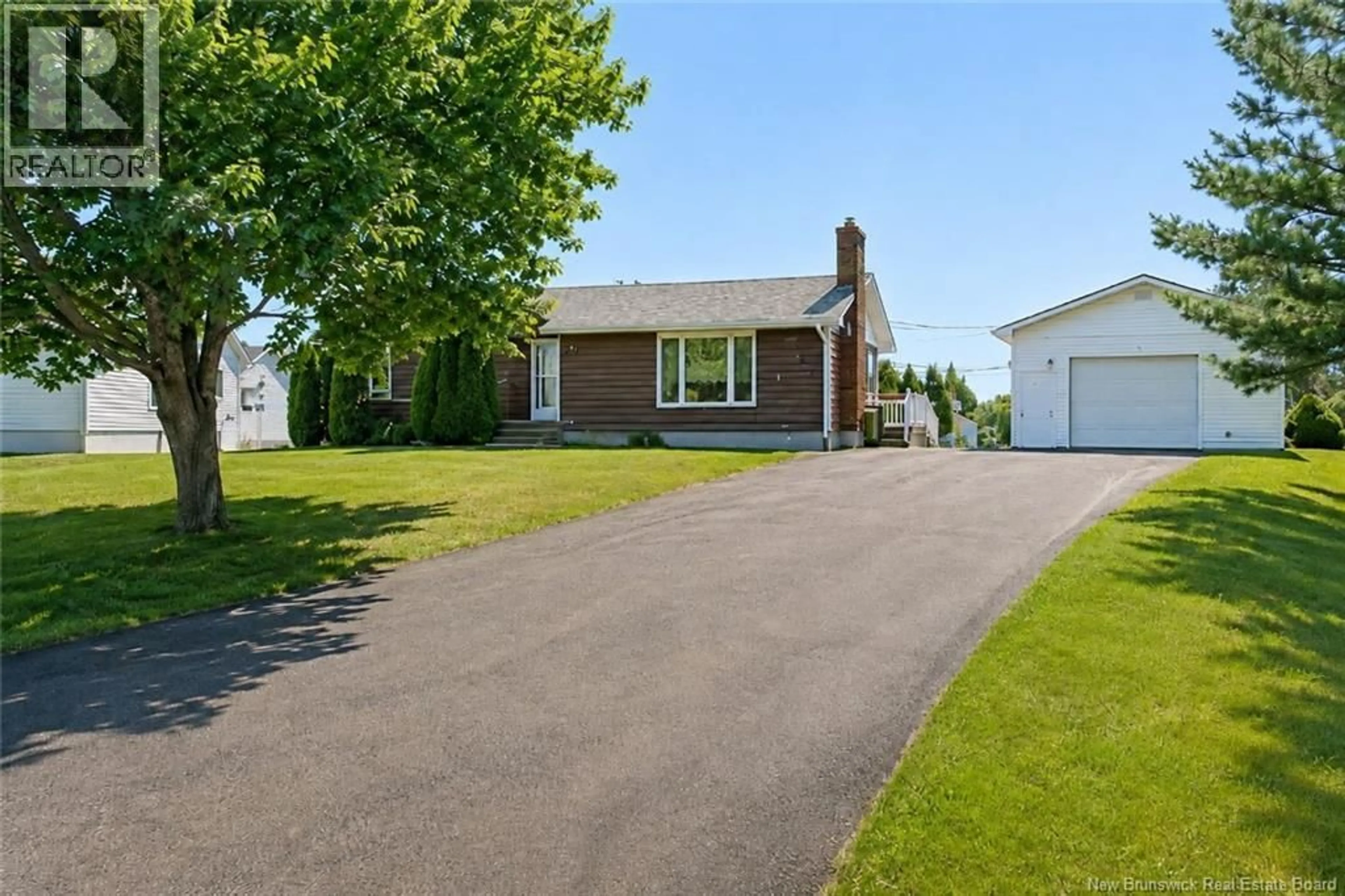 A pic from outside/outdoor area/front of a property/back of a property/a pic from drone, street for 866 L.A. LOSIER, Tracadie New Brunswick E1X1B9