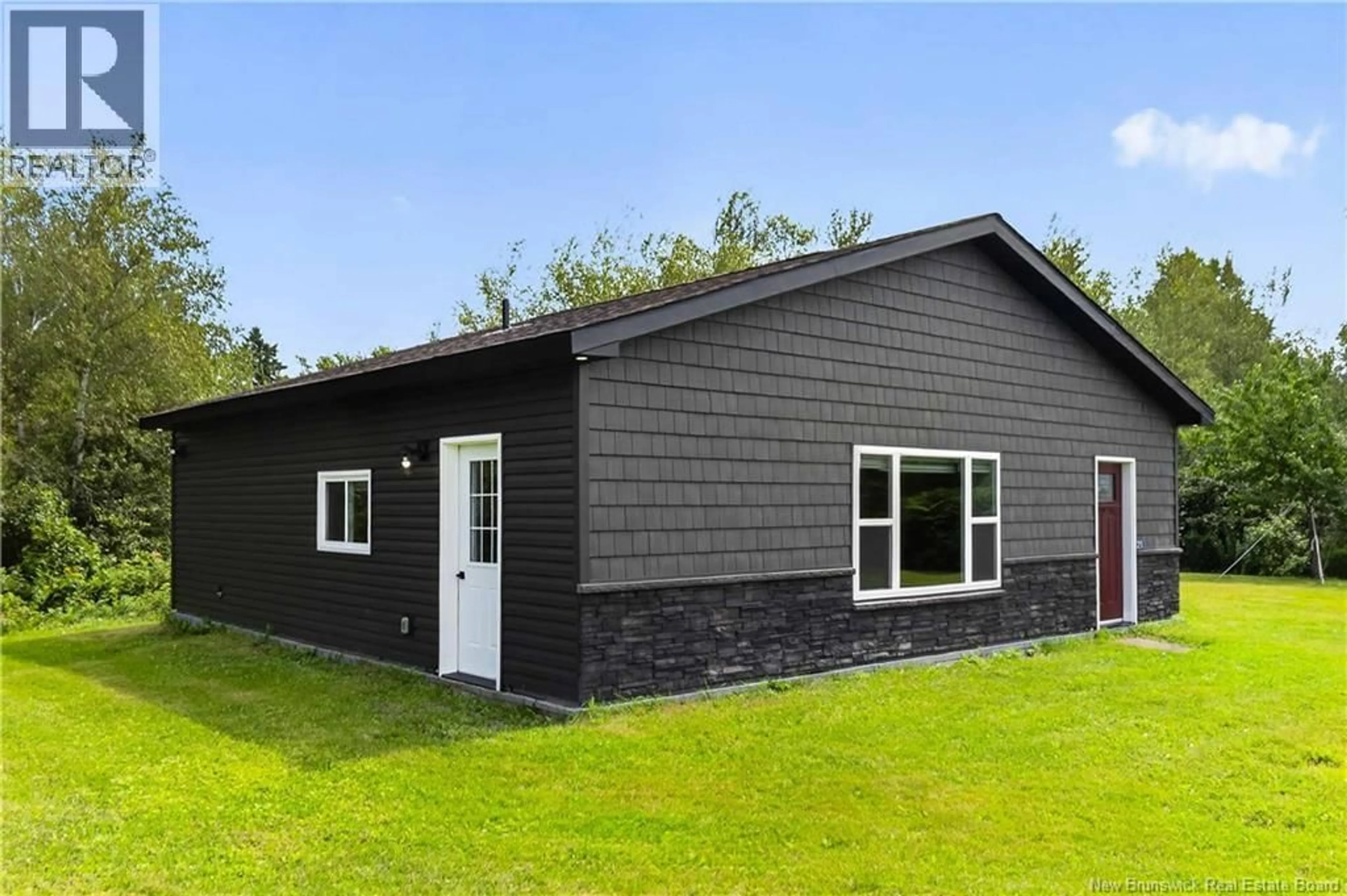Home with vinyl exterior material, building for 21 CALIXTE LANE, Trois Ruisseaux New Brunswick E4N1Z3