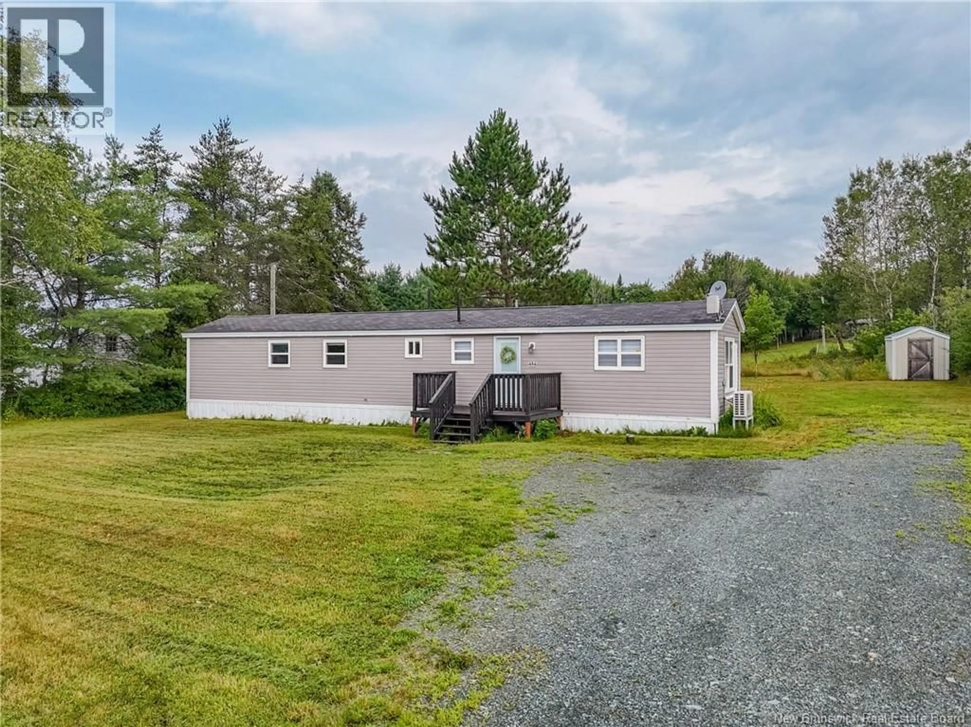 A pic from outside/outdoor area/front of a property/back of a property/a pic from drone, unknown for 484 STOREYTOWN ROAD, Storeytown New Brunswick E9C1T4