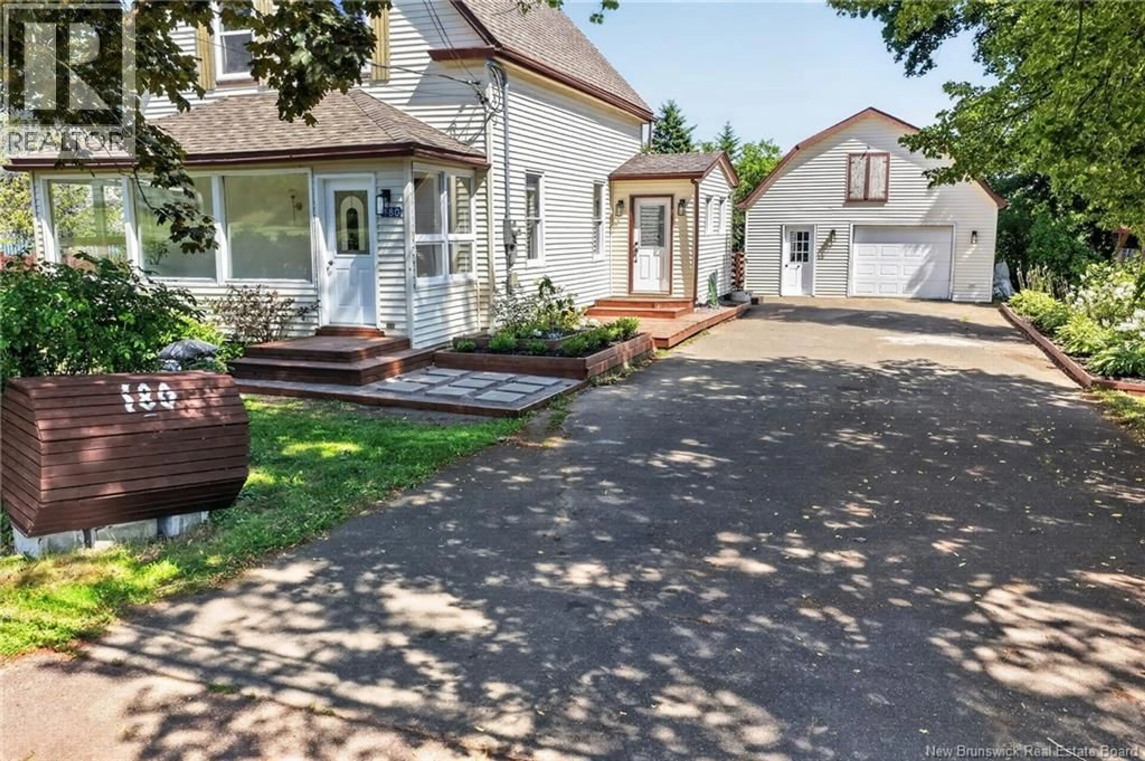 A pic from outside/outdoor area/front of a property/back of a property/a pic from drone, street for 180 LA VALLEE, Memramcook New Brunswick E4K2A6