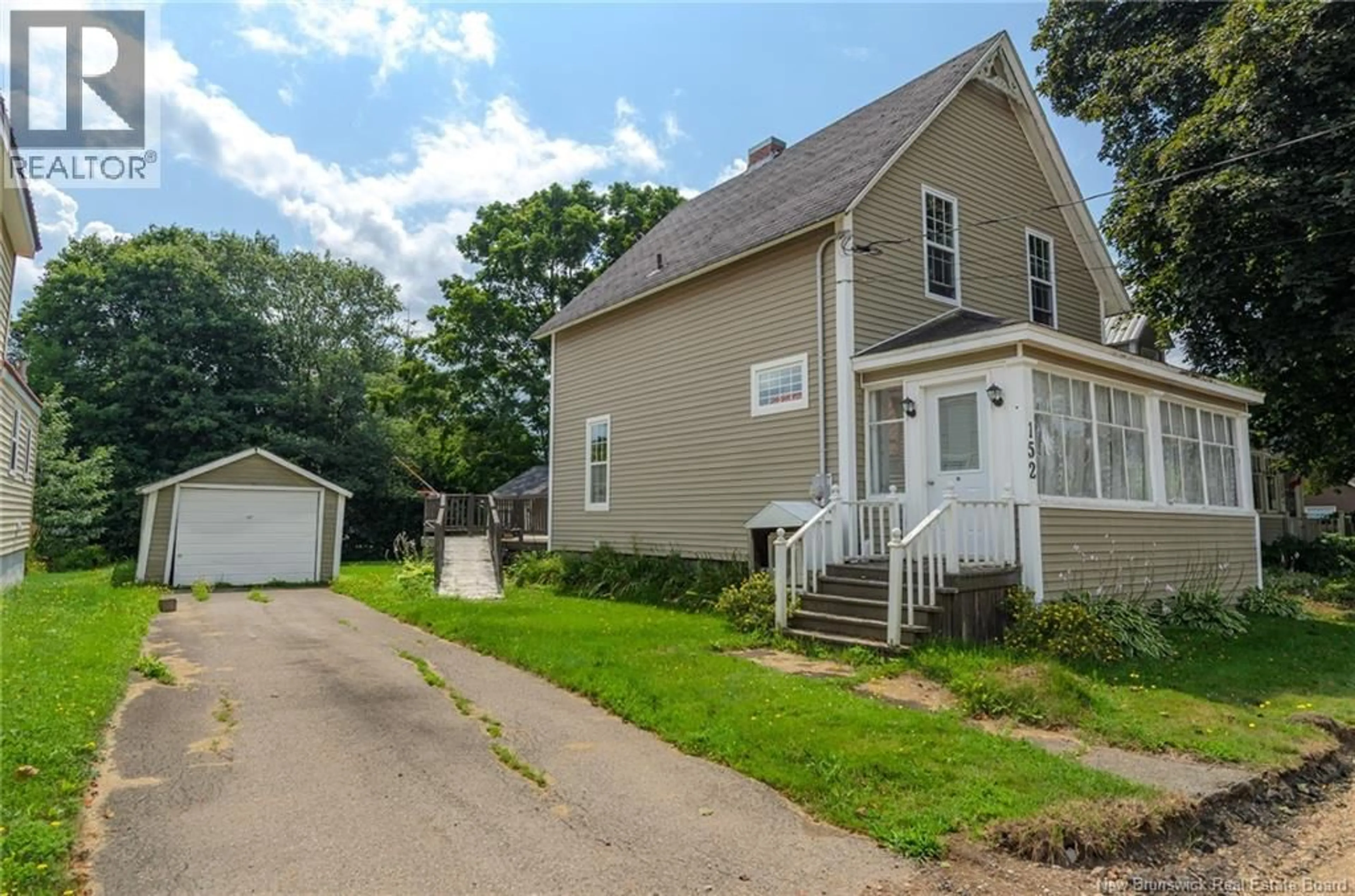 A pic from outside/outdoor area/front of a property/back of a property/a pic from drone, street for 152 ST GEORGE STREET, Sussex New Brunswick E4E1H1
