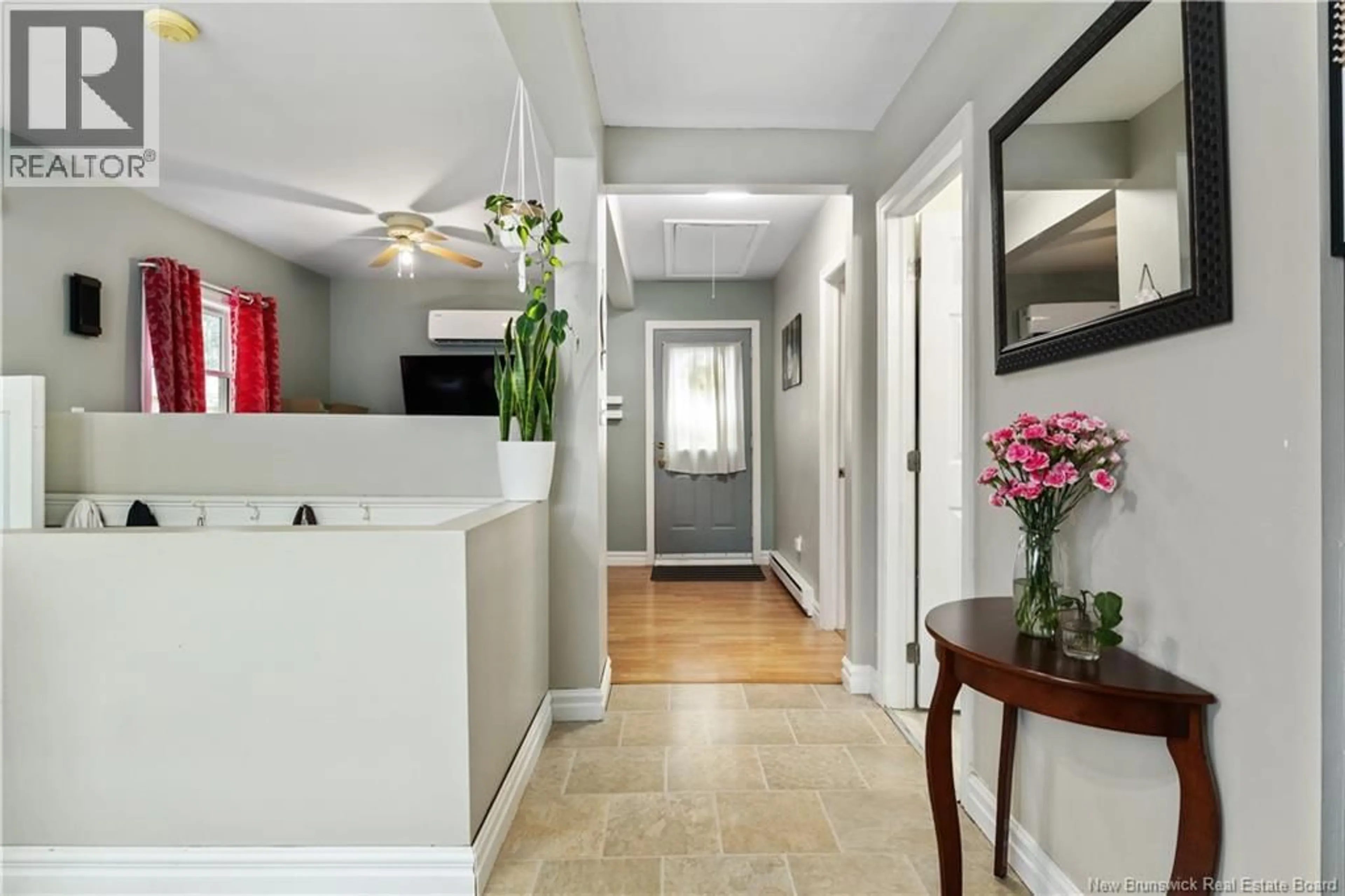 Indoor entryway for 178 CHURCHILL, Moncton New Brunswick E1C7J4