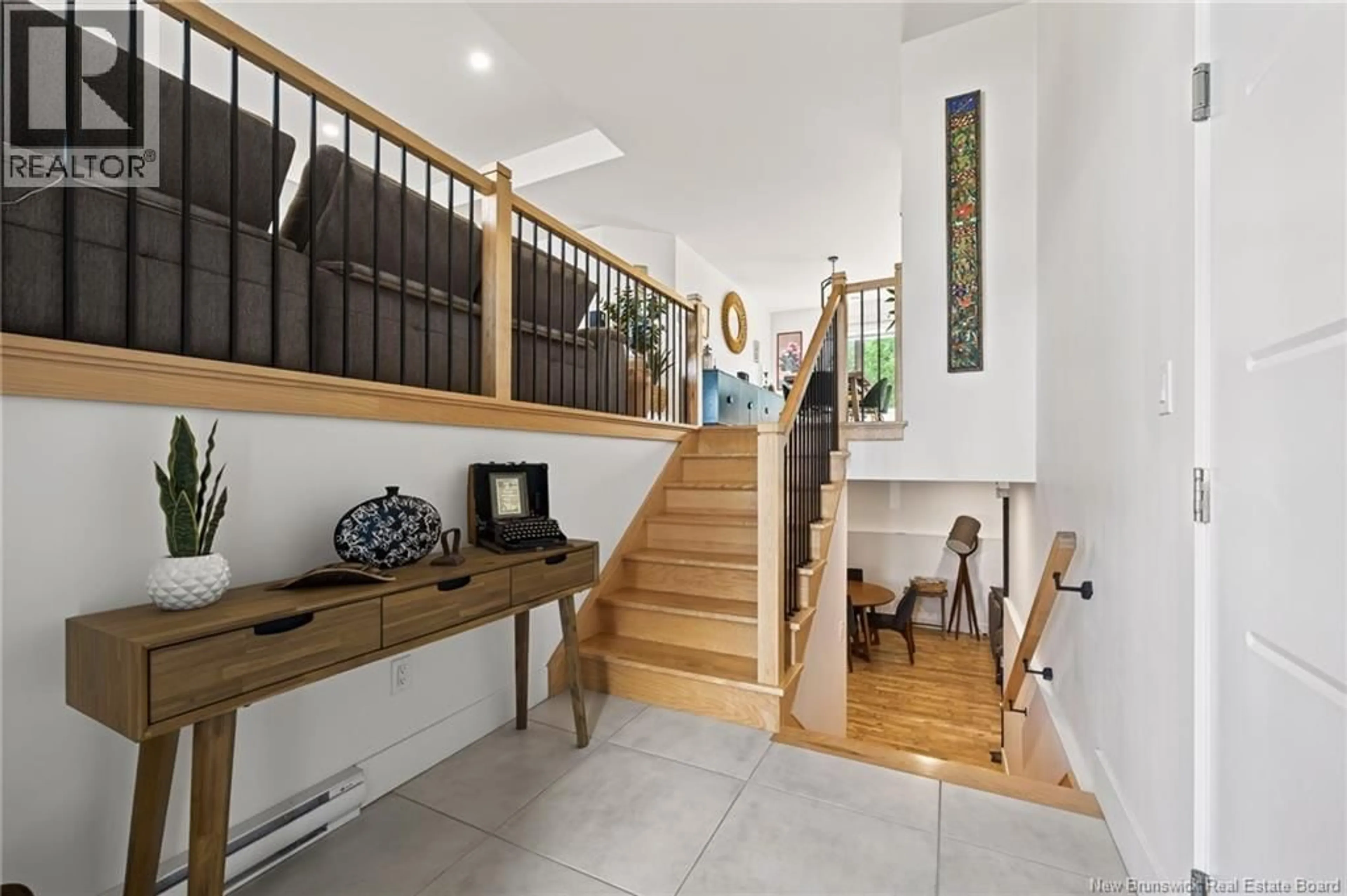 Indoor entryway for 39 DONAT CRESCENT, Dieppe New Brunswick E1A9L5