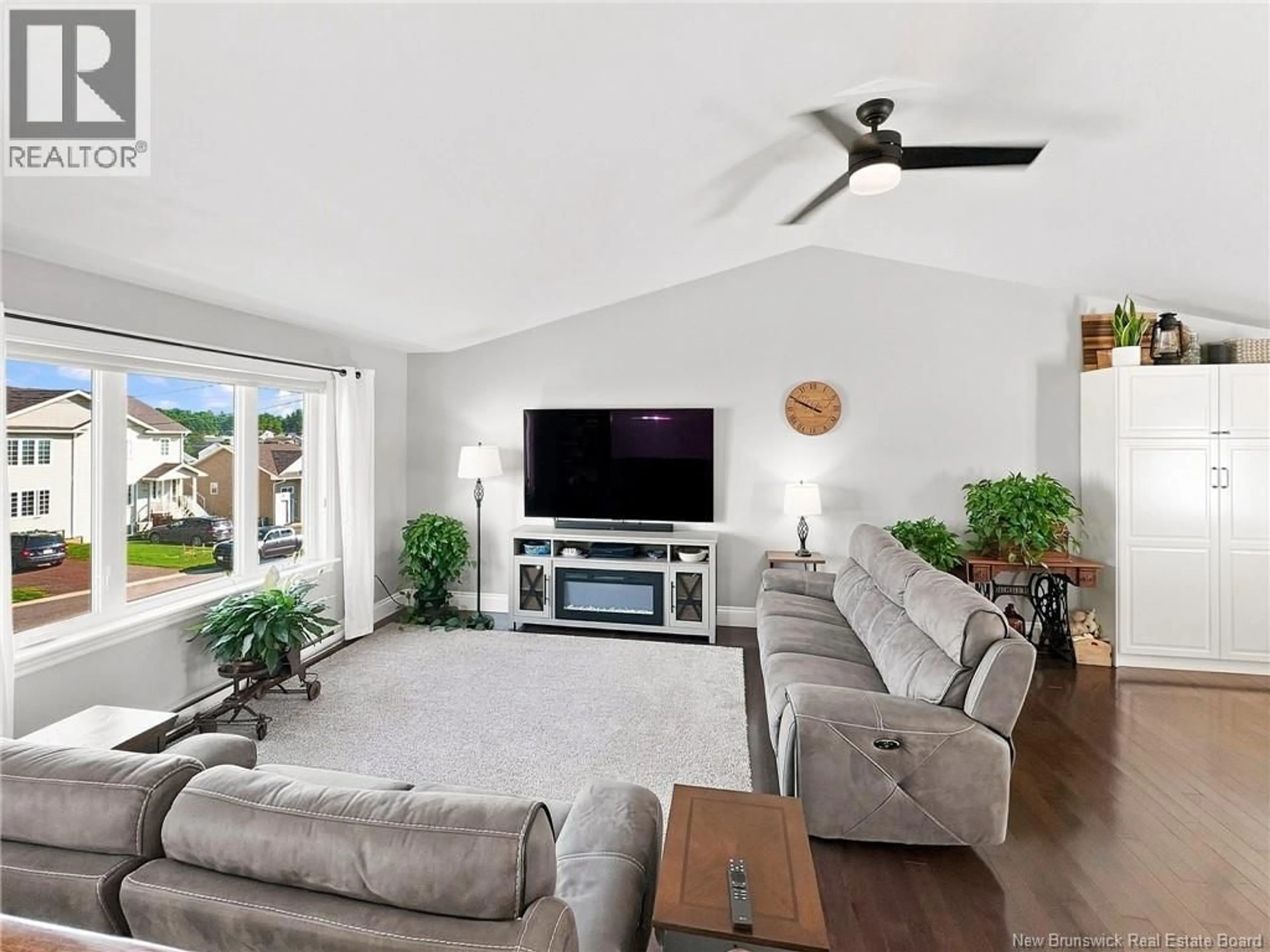 Living room with furniture, unknown for 929 BERNARD STREET, Dieppe New Brunswick E1A4A6