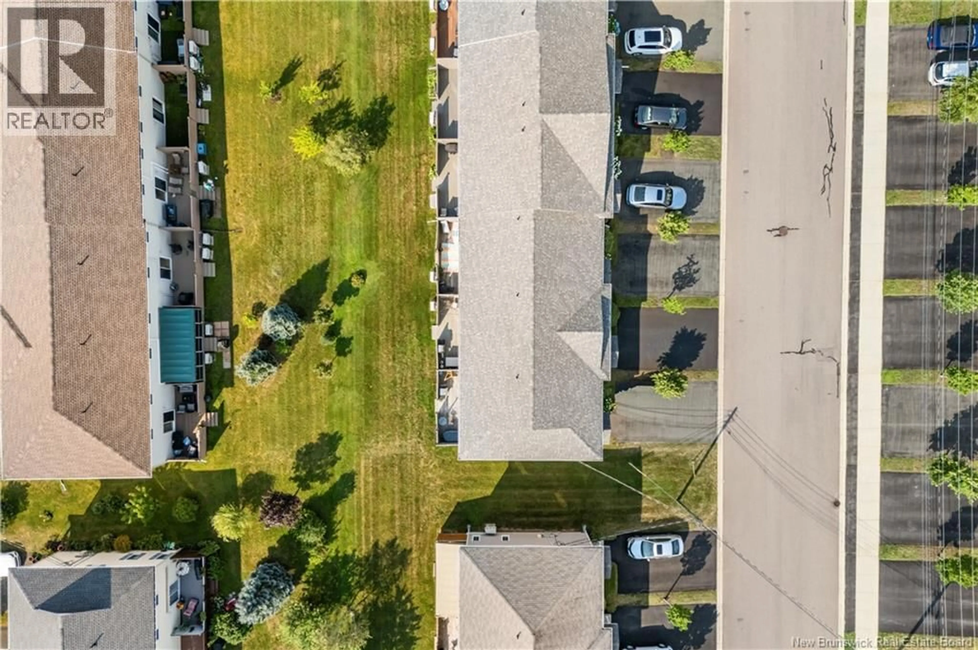 A pic from outside/outdoor area/front of a property/back of a property/a pic from drone, street for 147 DAMIEN, Dieppe New Brunswick E1A0G2