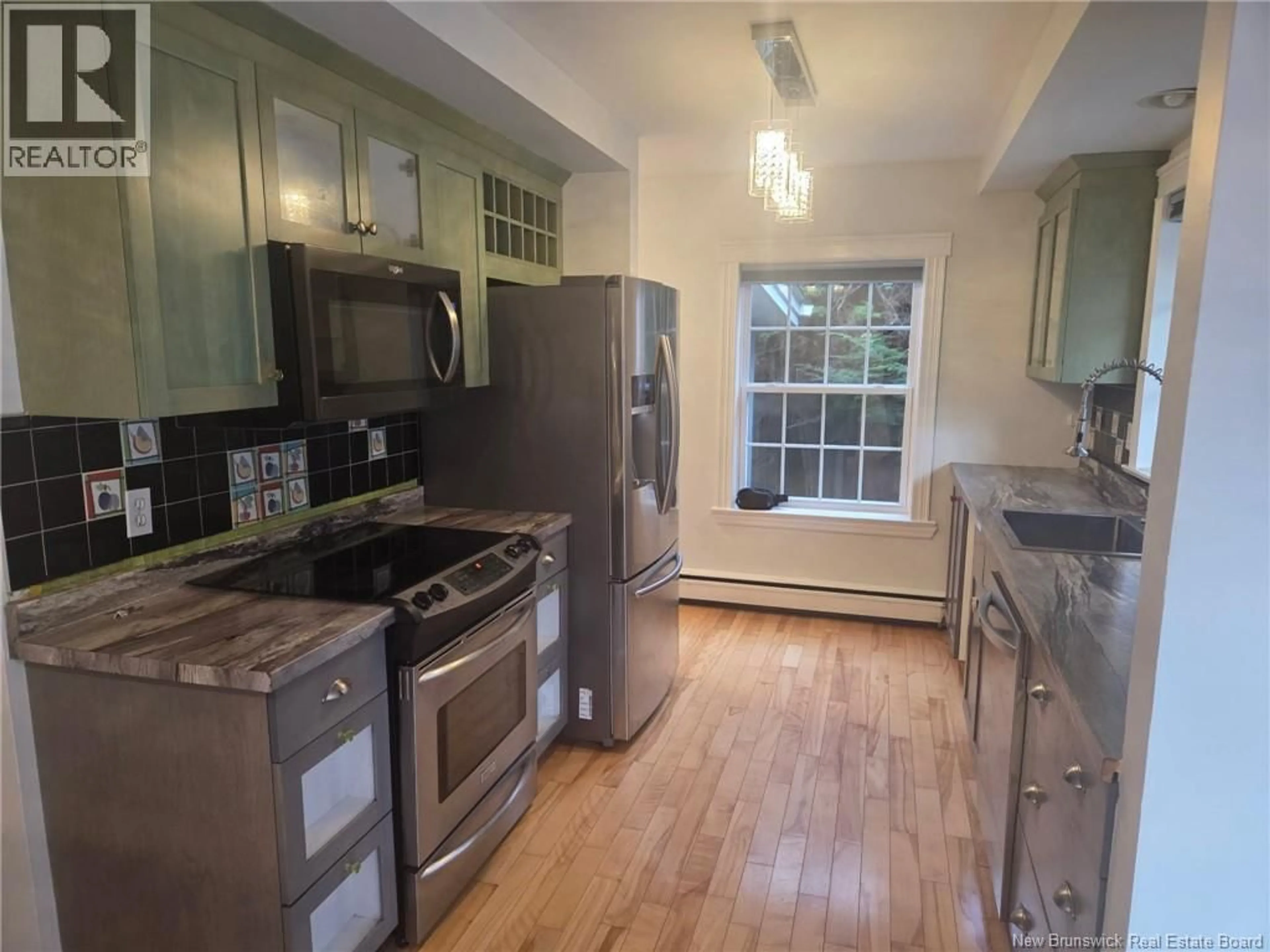 Standard kitchen, unknown for 15 SHERWOOD COURT, Fredericton New Brunswick E3B2P5