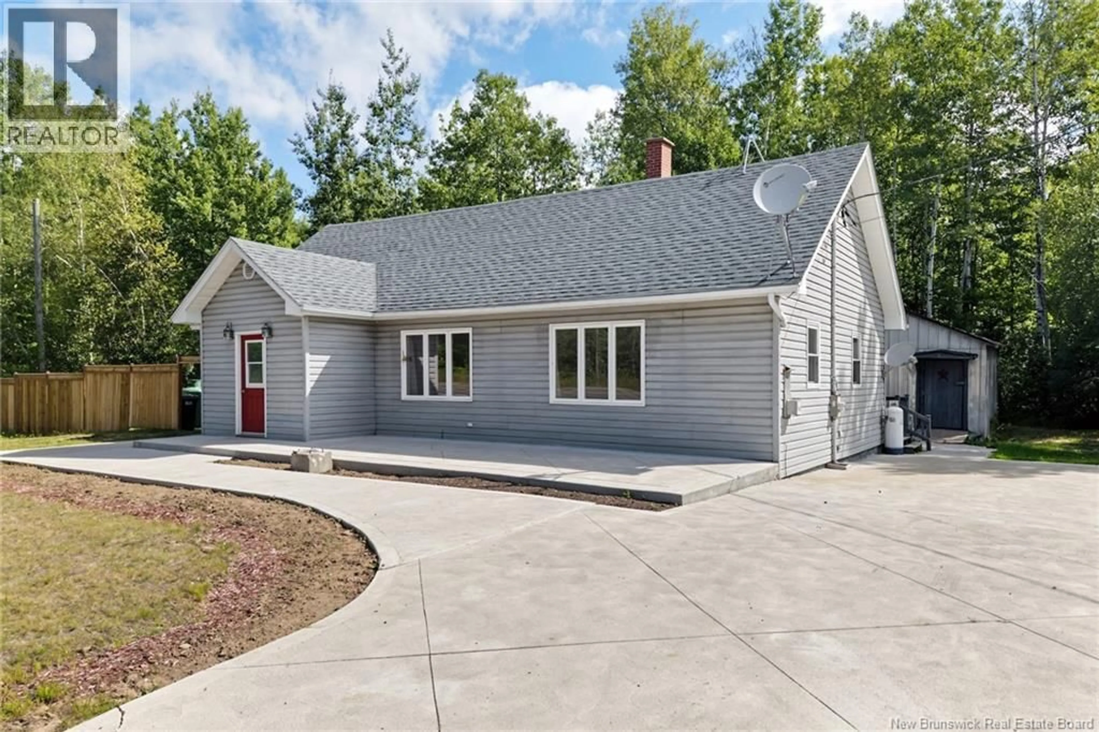 Home with vinyl exterior material, unknown for 8553 ROUTE 10, Cumberland Bay New Brunswick E4A3A1