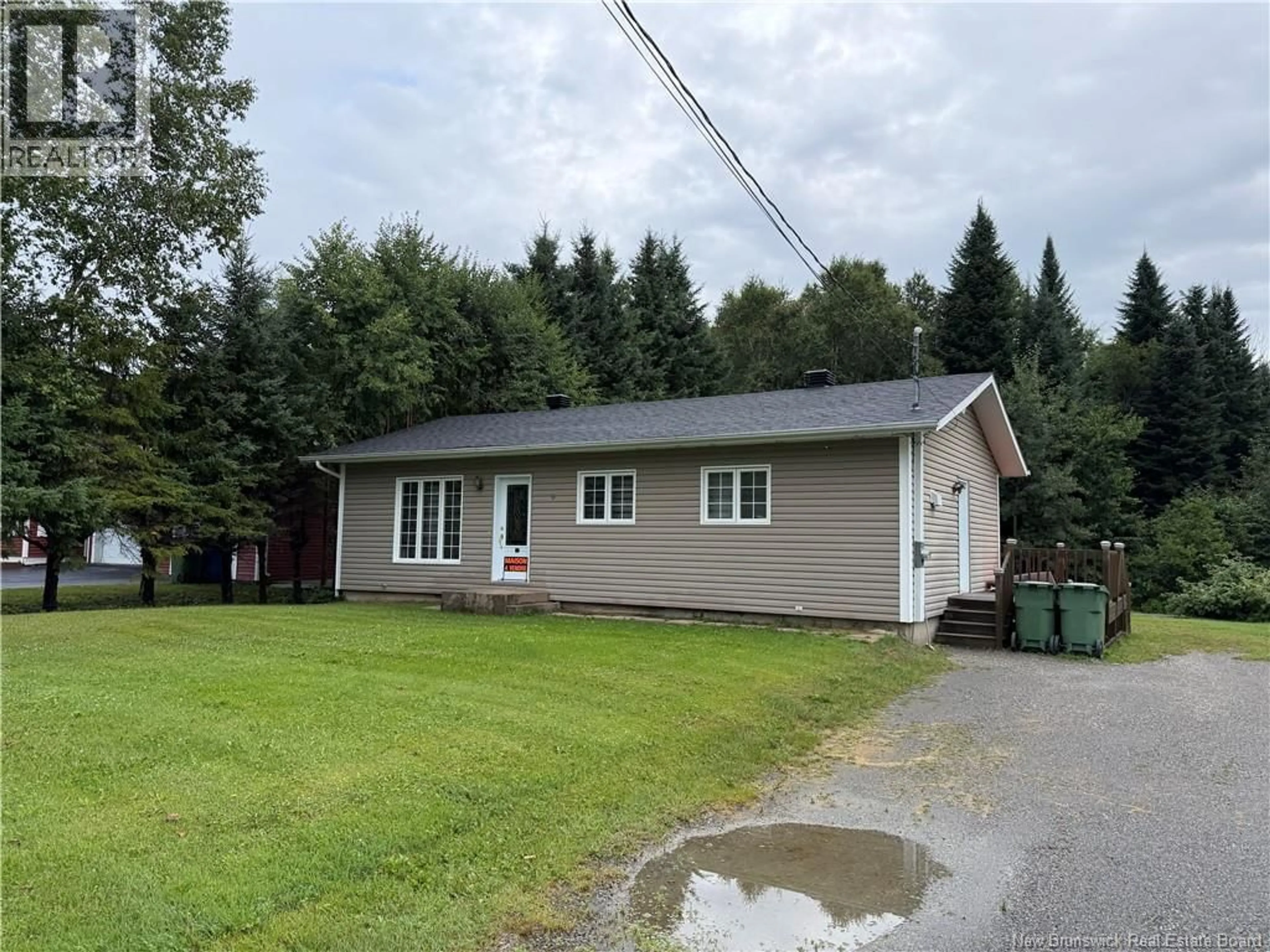 A pic from outside/outdoor area/front of a property/back of a property/a pic from drone, unknown for 9 4TH AVENUE, Clair New Brunswick E7A2B2