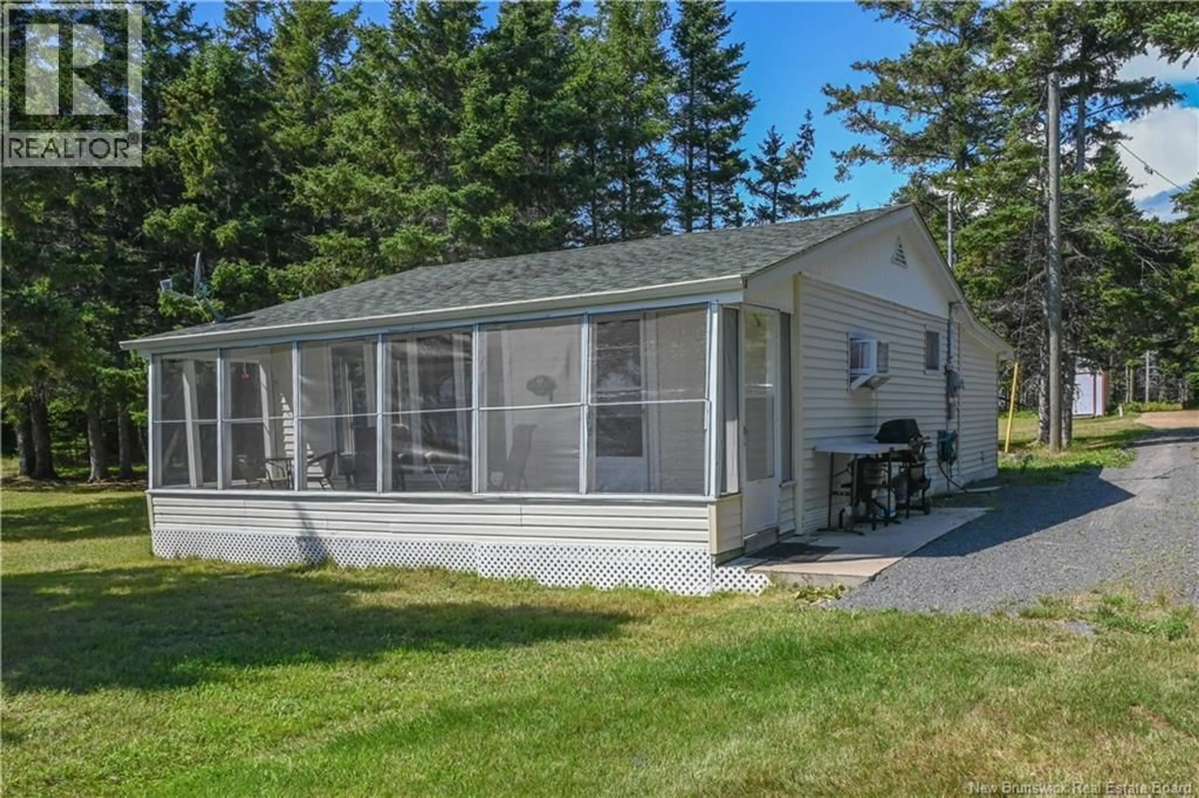 Home with vinyl exterior material, water/lake/river/ocean view for 18 BELLE ILE EN MER LANE, Pointe-Alexandre New Brunswick E8T2K5