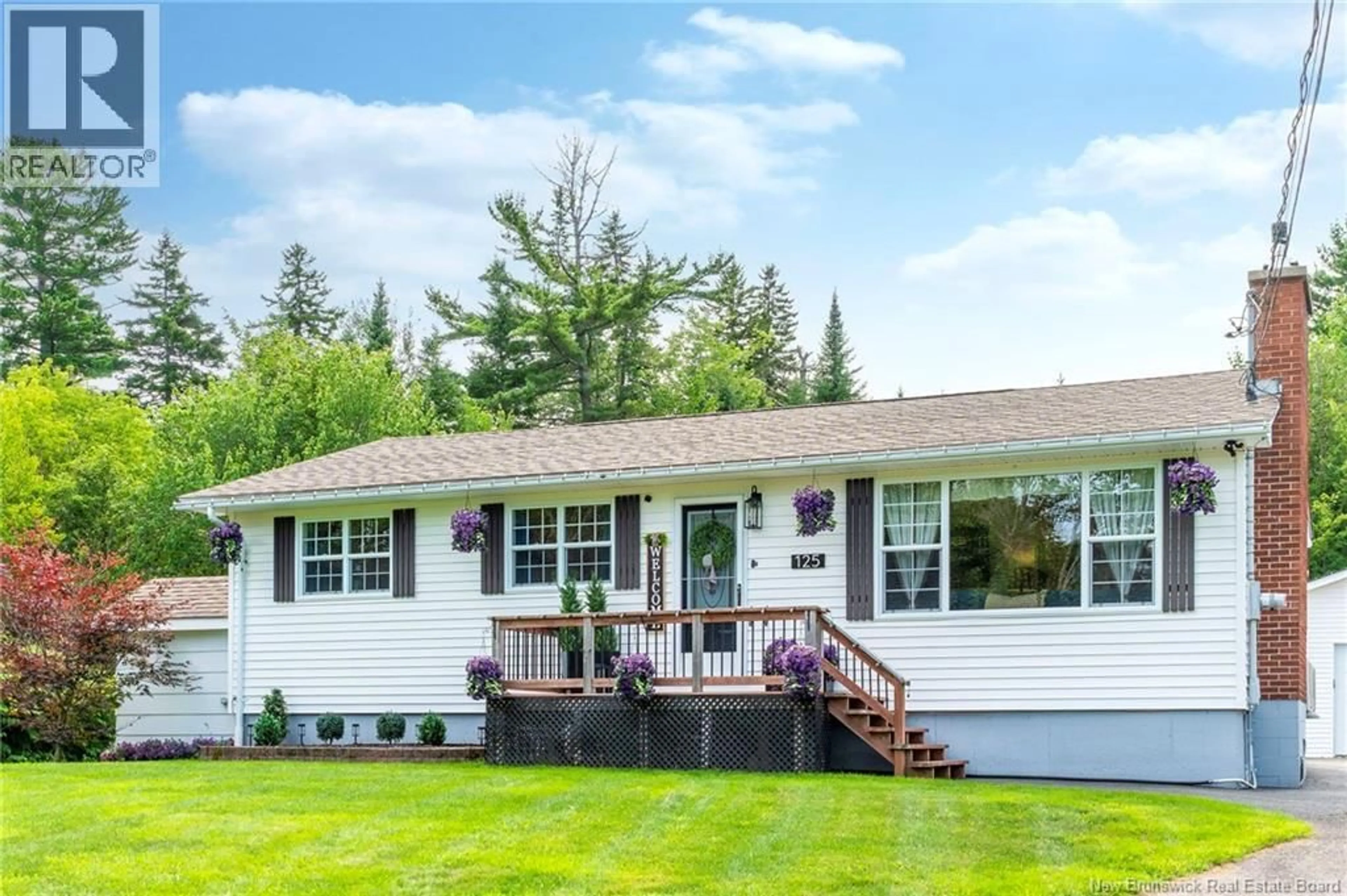 Home with vinyl exterior material, unknown for 125 INGLEWOOD DRIVE, Grand Bay-Westfield New Brunswick E5K2E4