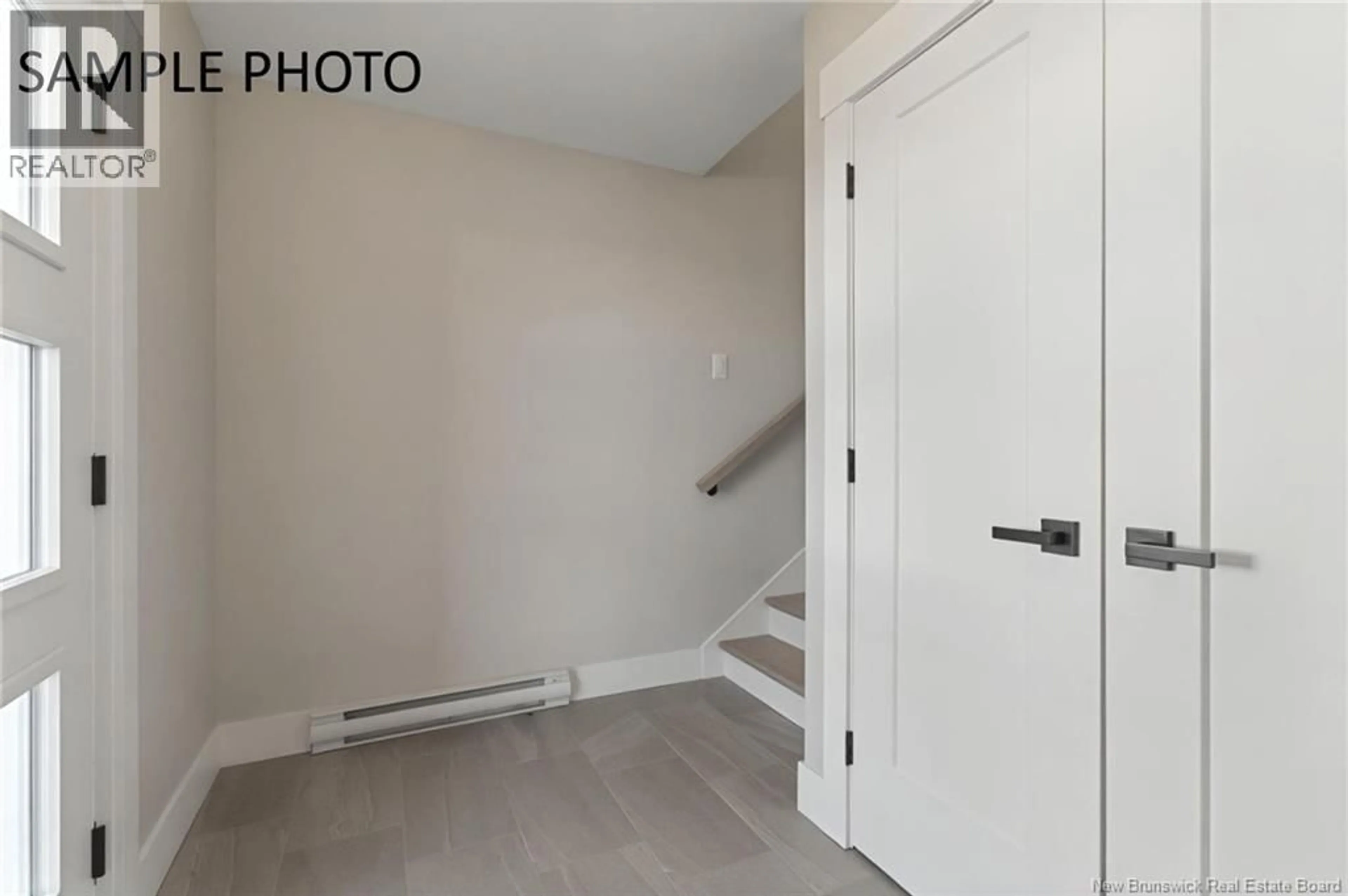Indoor entryway for 12 VIOLET STREET, Shediac New Brunswick E4P0Z8