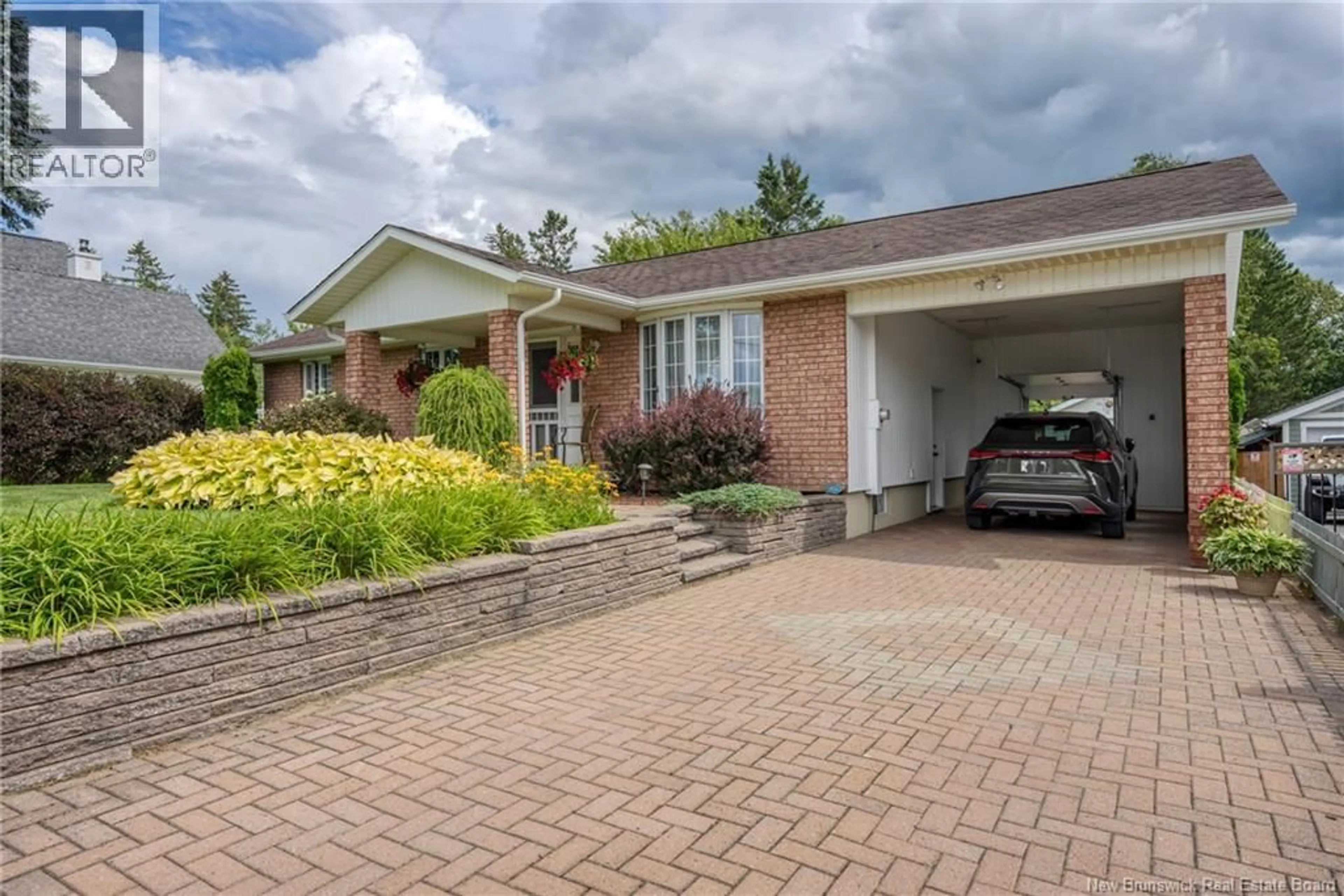 Home with brick exterior material, street for 195 MANSE STREET, Grand-Sault/Grand Falls New Brunswick E3Z2X4