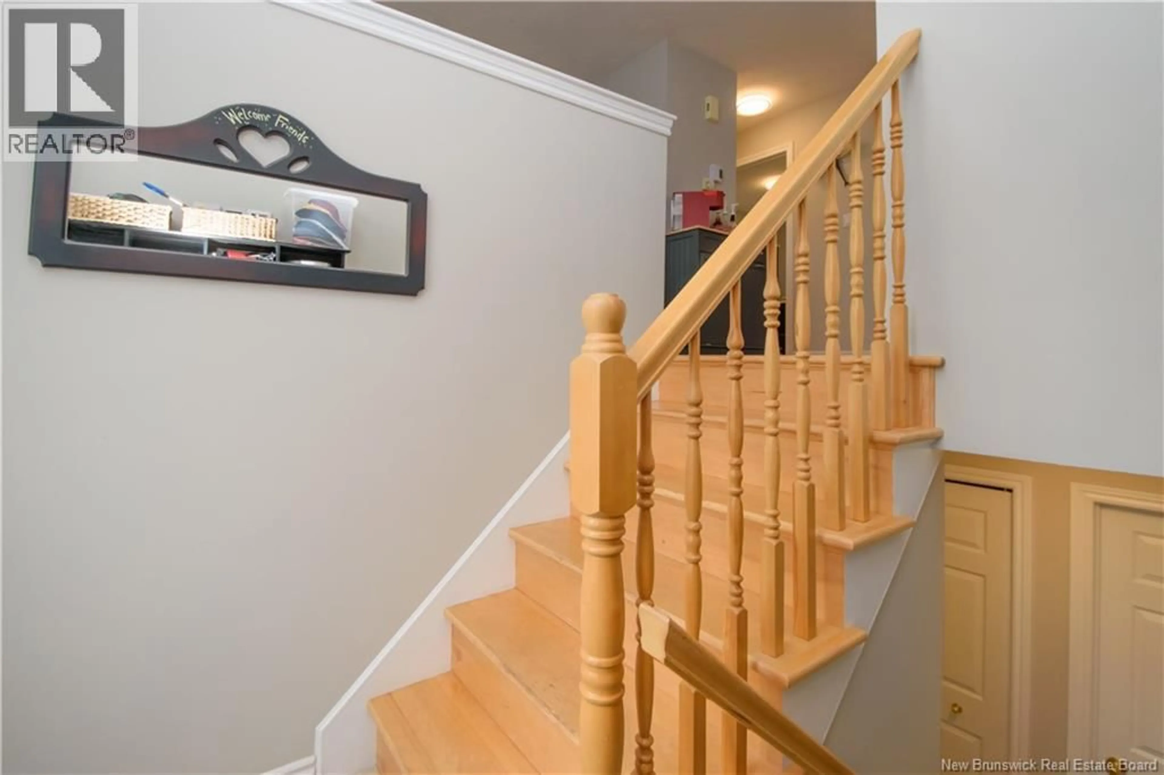 Stairs for 49 ARMOYAN COURT, Moncton New Brunswick E1G4T5