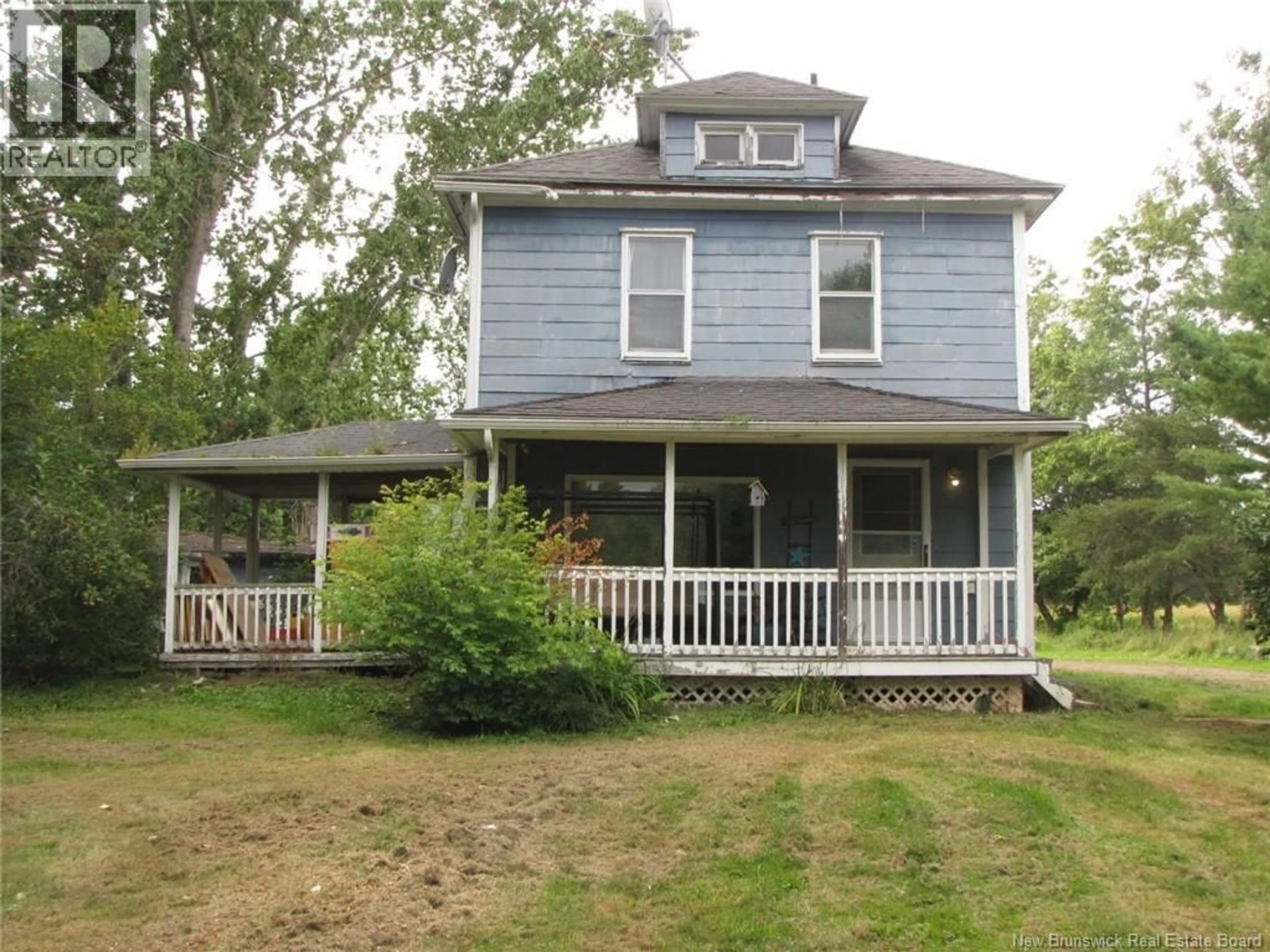 Home with vinyl exterior material, street for 158 PRINCIPALE, Memramcook New Brunswick E4K1A9