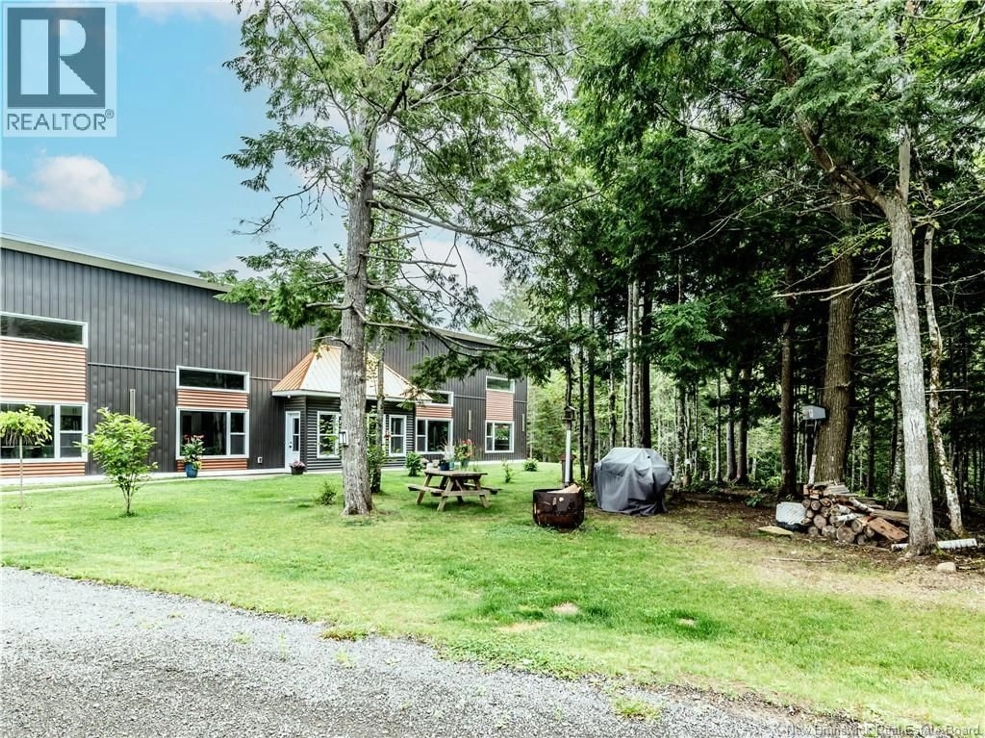 A pic from outside/outdoor area/front of a property/back of a property/a pic from drone, unknown for 900 ROUTE 525, Sainte-Marie-De-Kent New Brunswick E4S2H5