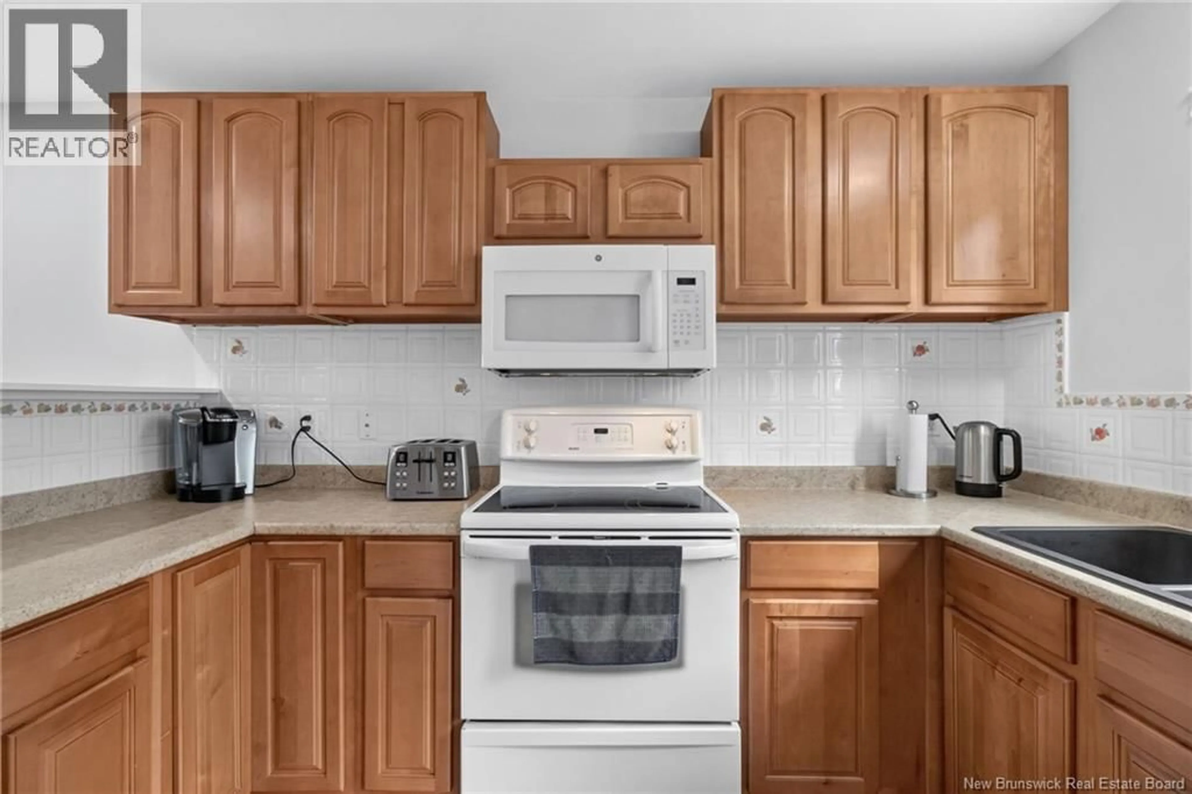 Standard kitchen, ceramic/tile floor for 1 - 60 WESTMOUNT BOULEVARD, Moncton New Brunswick E1E4G8