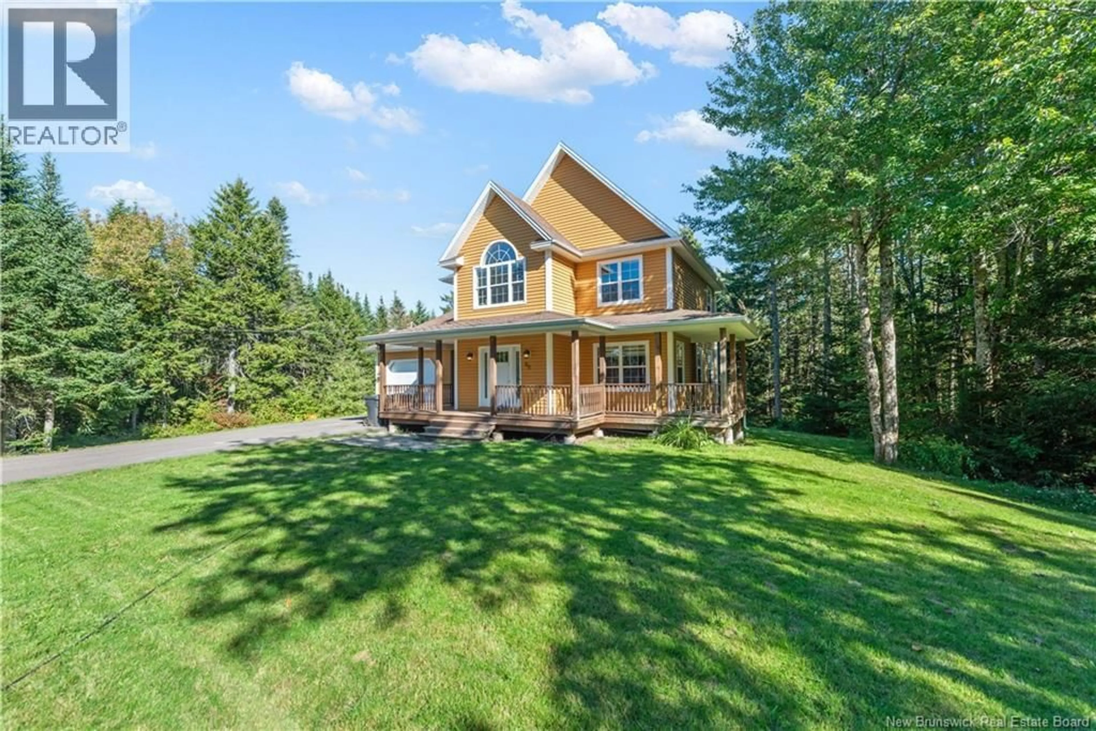 Home with vinyl exterior material, unknown for 96 ABOUJAGANE, Memramcook New Brunswick E4K3P6