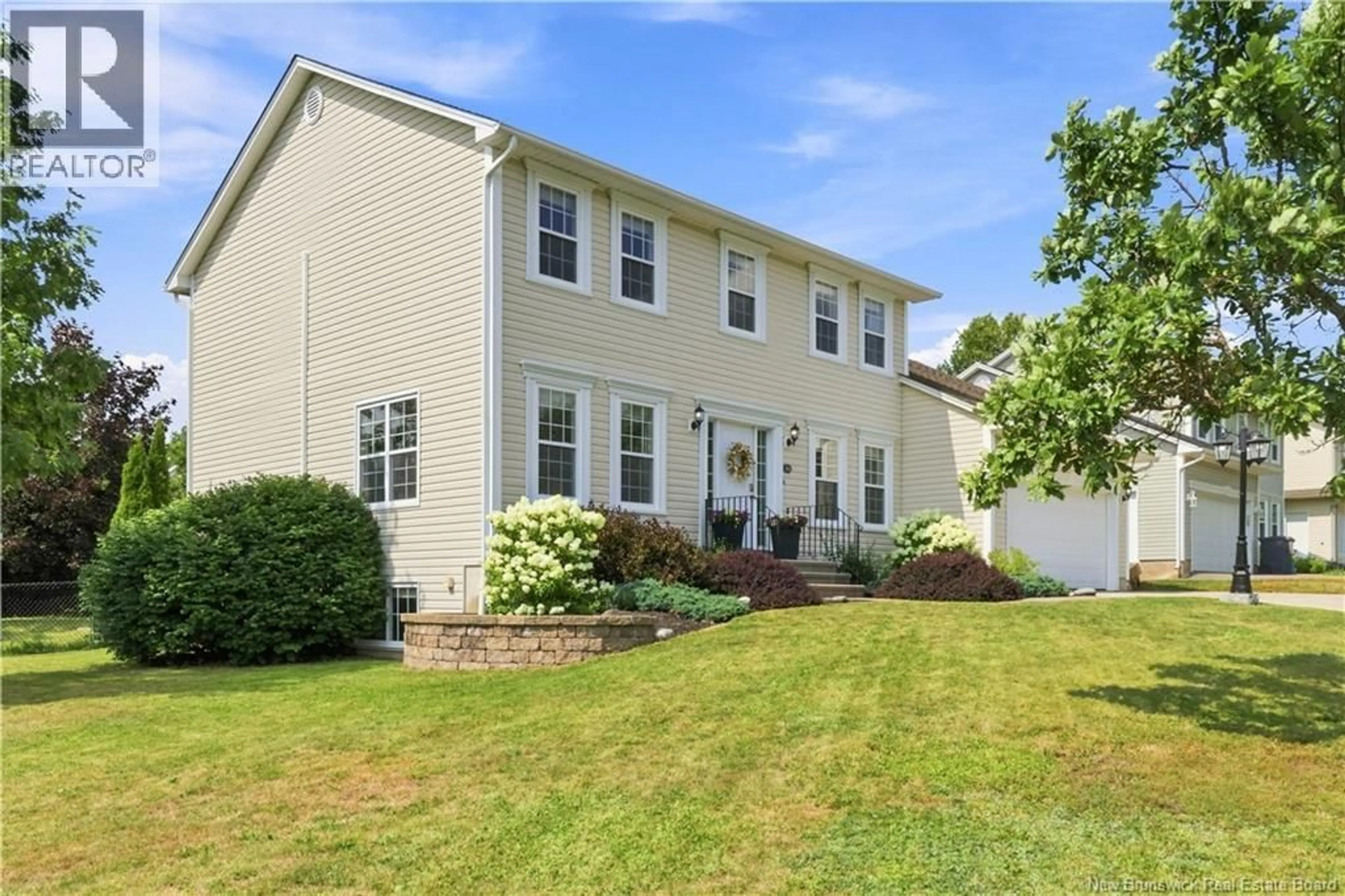 Home with vinyl exterior material, street for 21 SHAYLA COURT, Fredericton New Brunswick E3G0N3