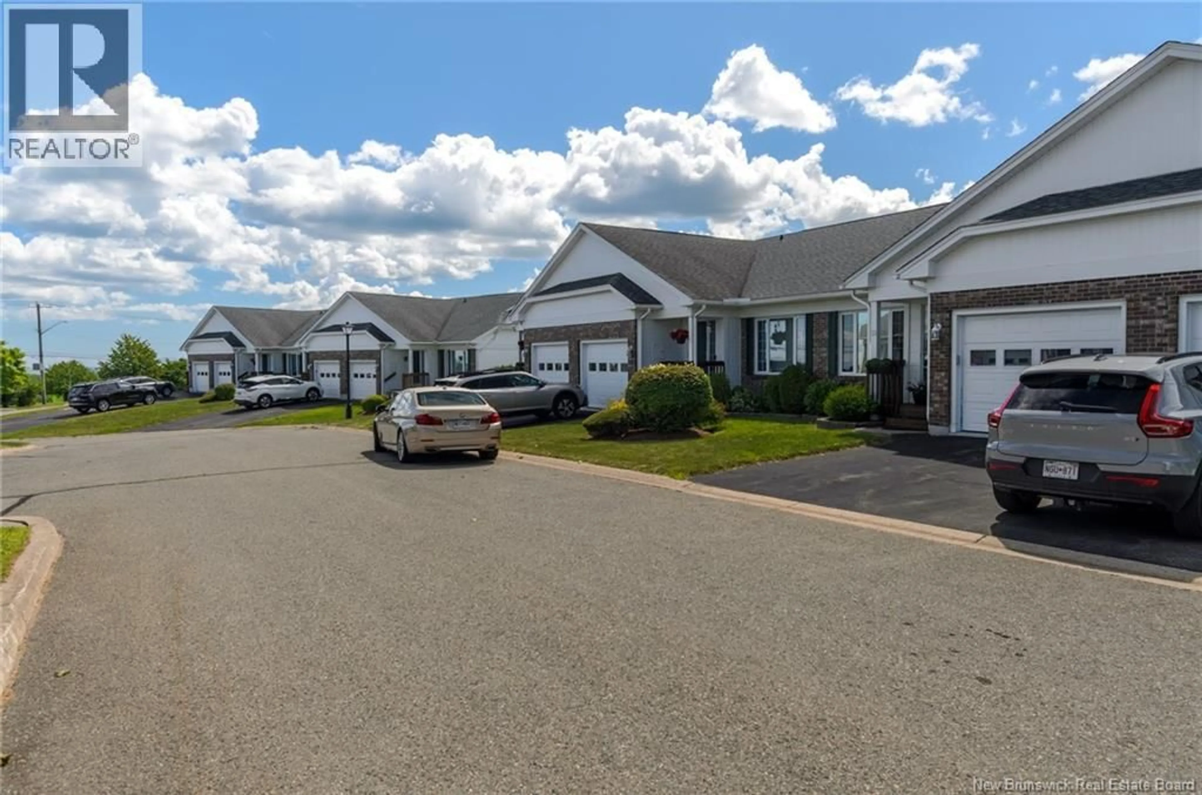 A pic from outside/outdoor area/front of a property/back of a property/a pic from drone, street for 13 WHITE HOUSE COURT, Saint John New Brunswick E2M5Z8