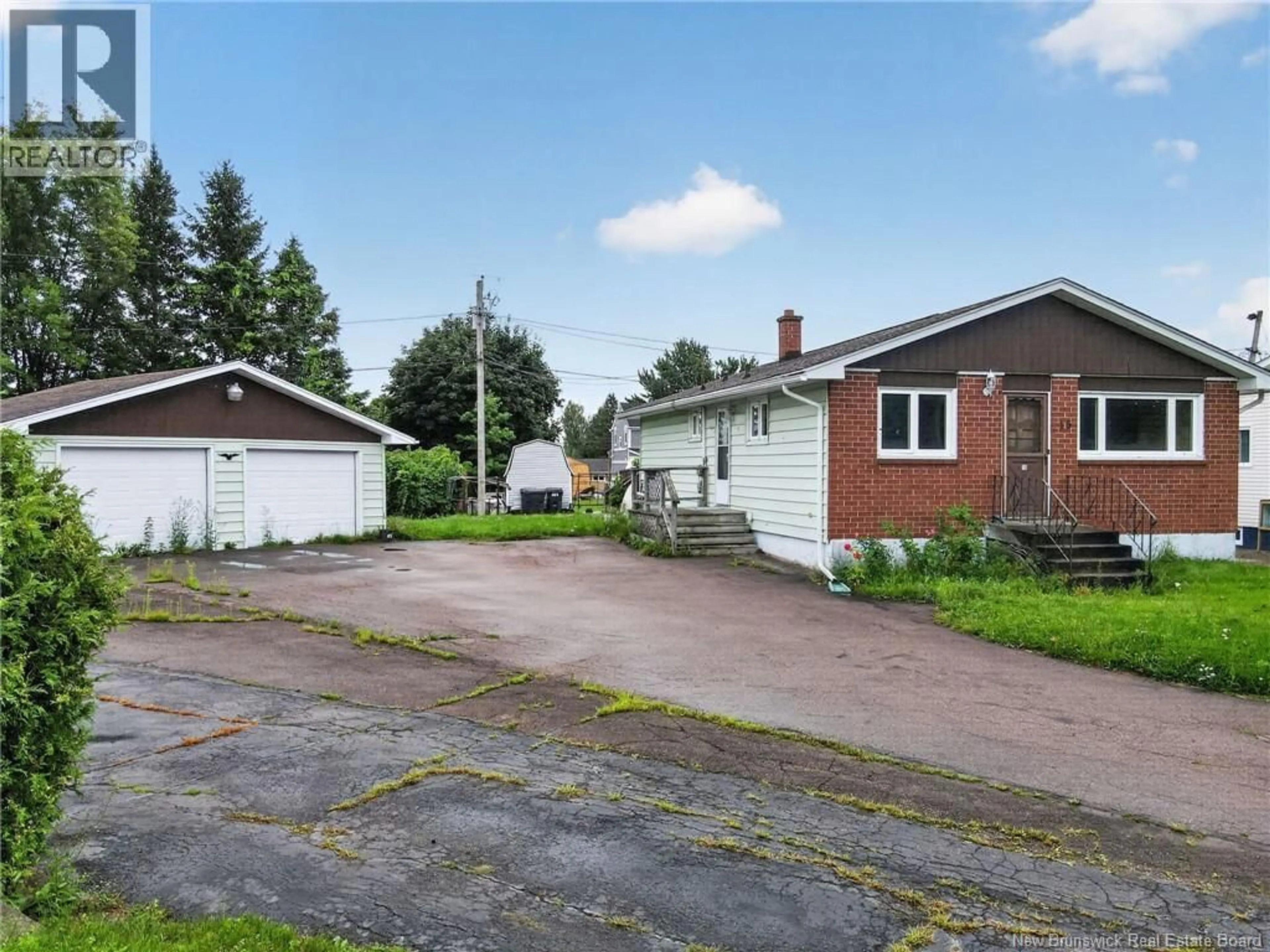 Unknown for 15 SPRINGDALE COURT, Moncton New Brunswick E1A2W1