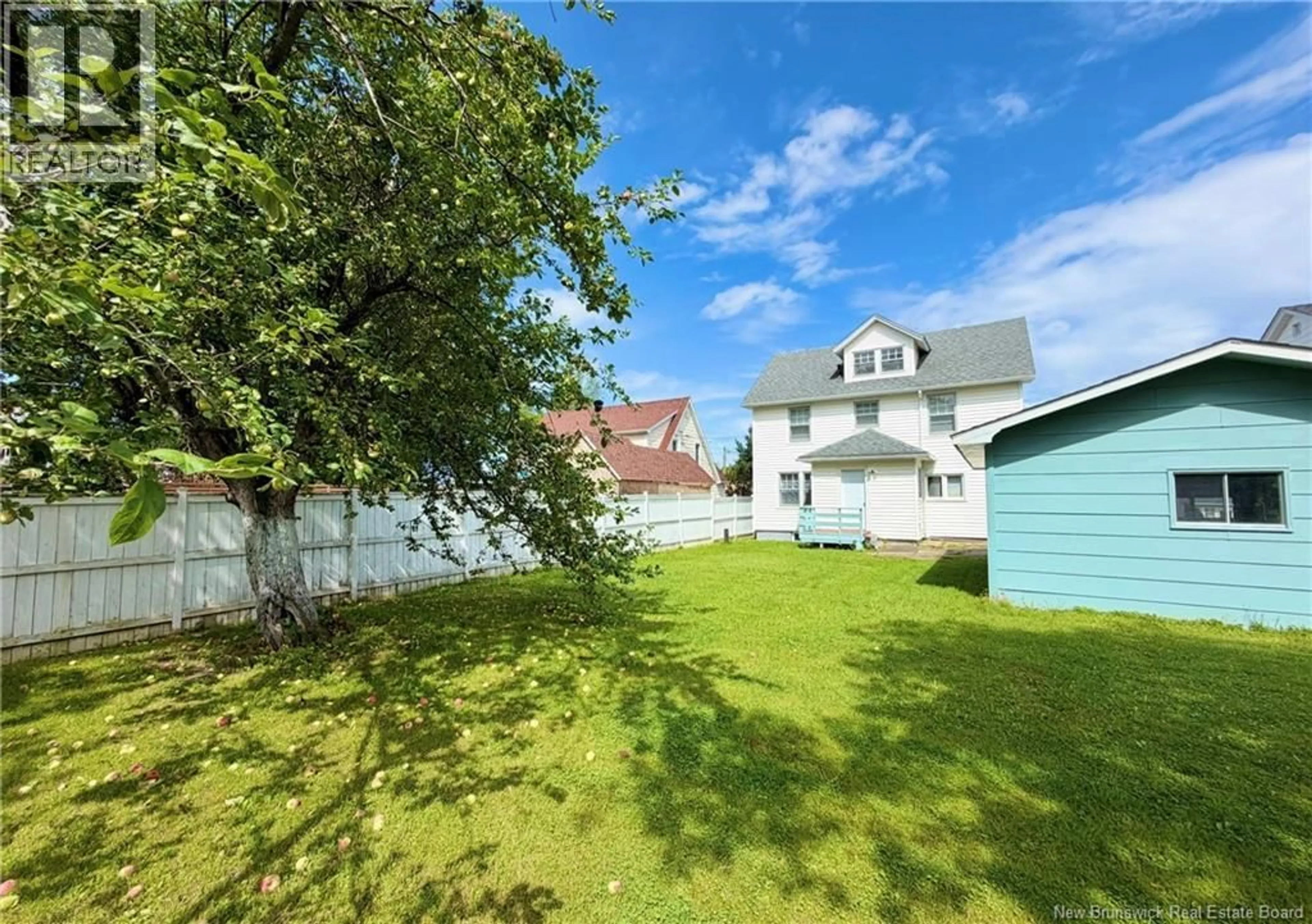 A pic from outside/outdoor area/front of a property/back of a property/a pic from drone, street for 222 YORK STREET, Bathurst New Brunswick E2A1H1