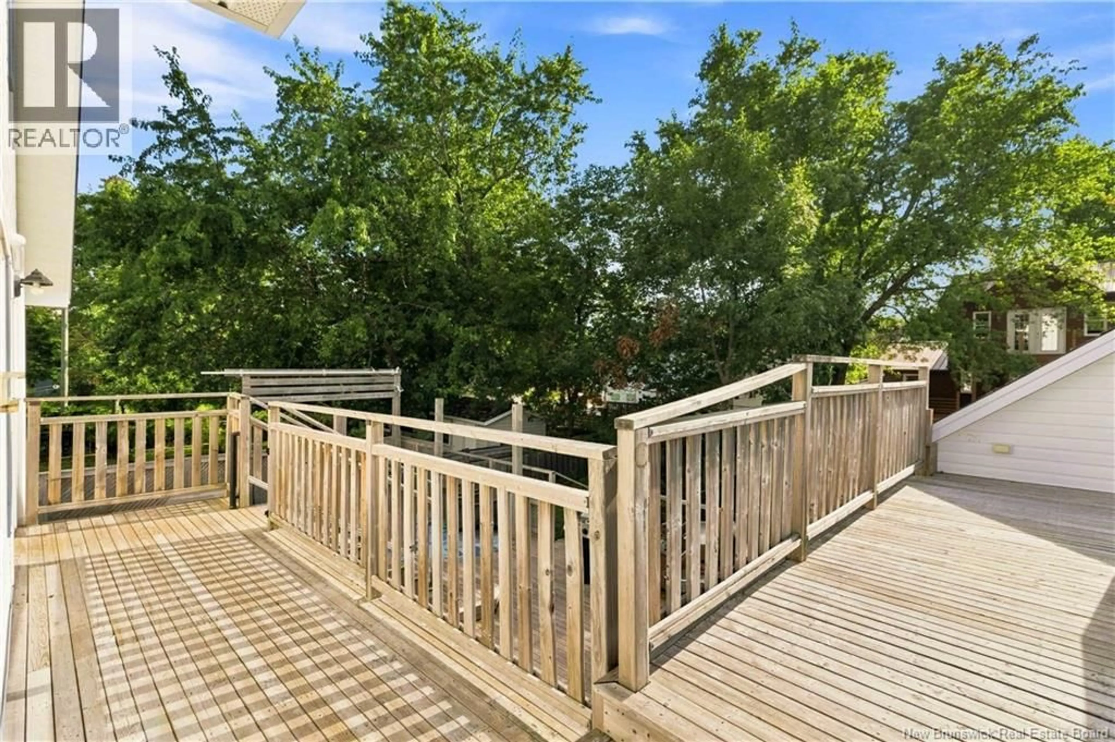 Patio, unknown for 80 THIRD AVENUE, Pointe-Du-Chêne New Brunswick E4P8H9
