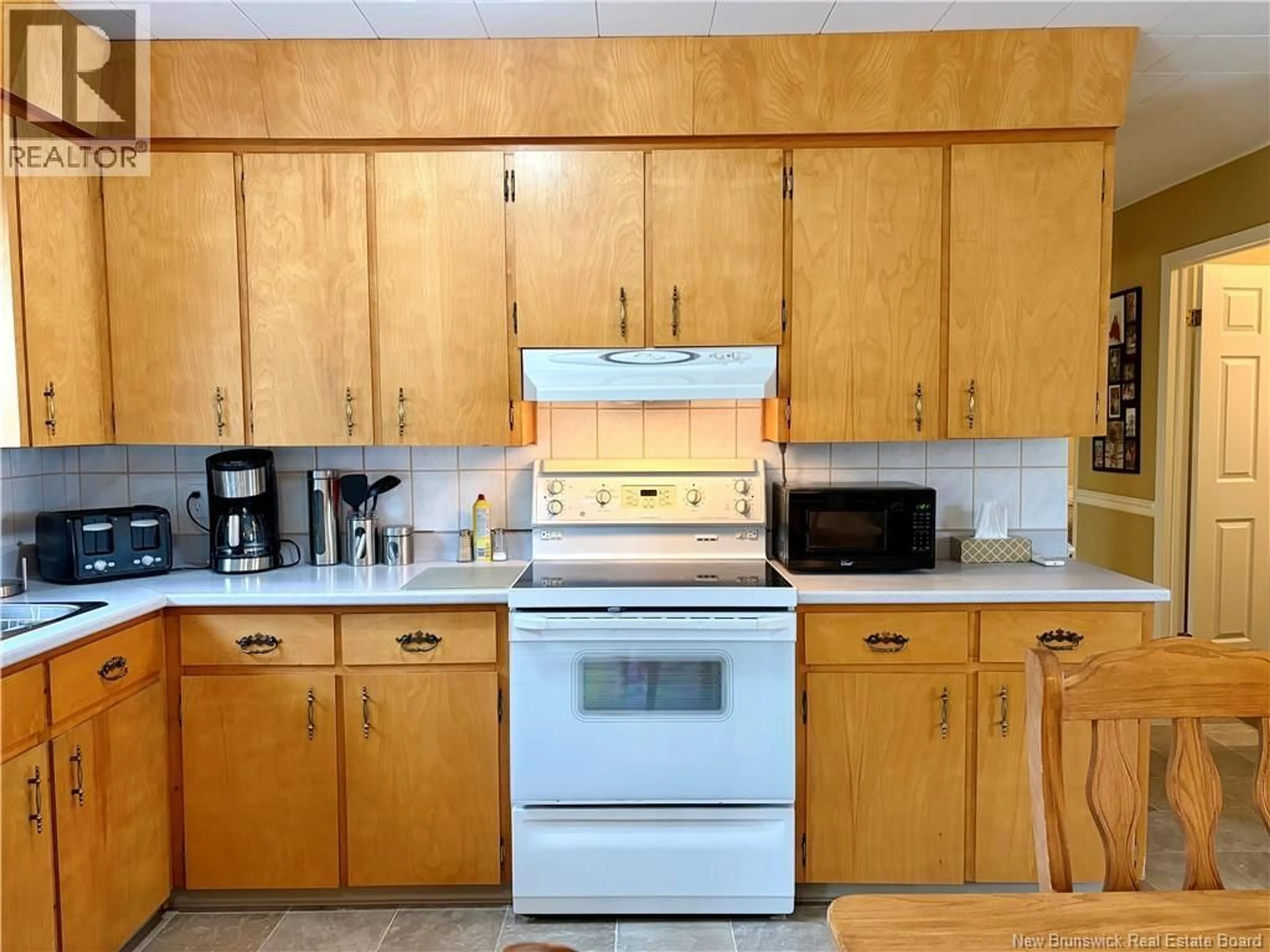 Standard kitchen, unknown for 344 WELLINGTON, Dalhousie New Brunswick E8C2W6