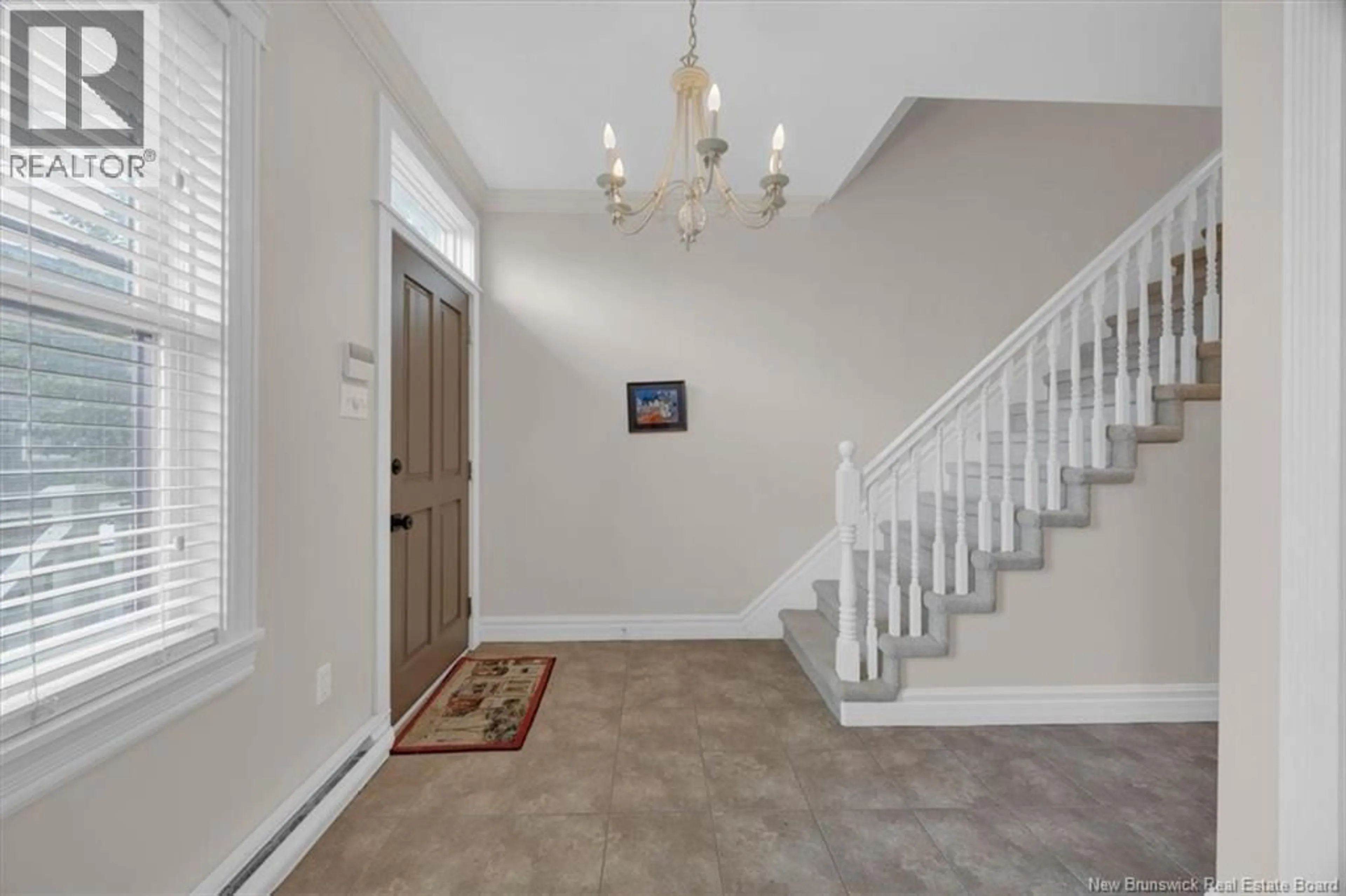 Indoor foyer for 135 ORANGE STREET, Saint John New Brunswick E2L1M7