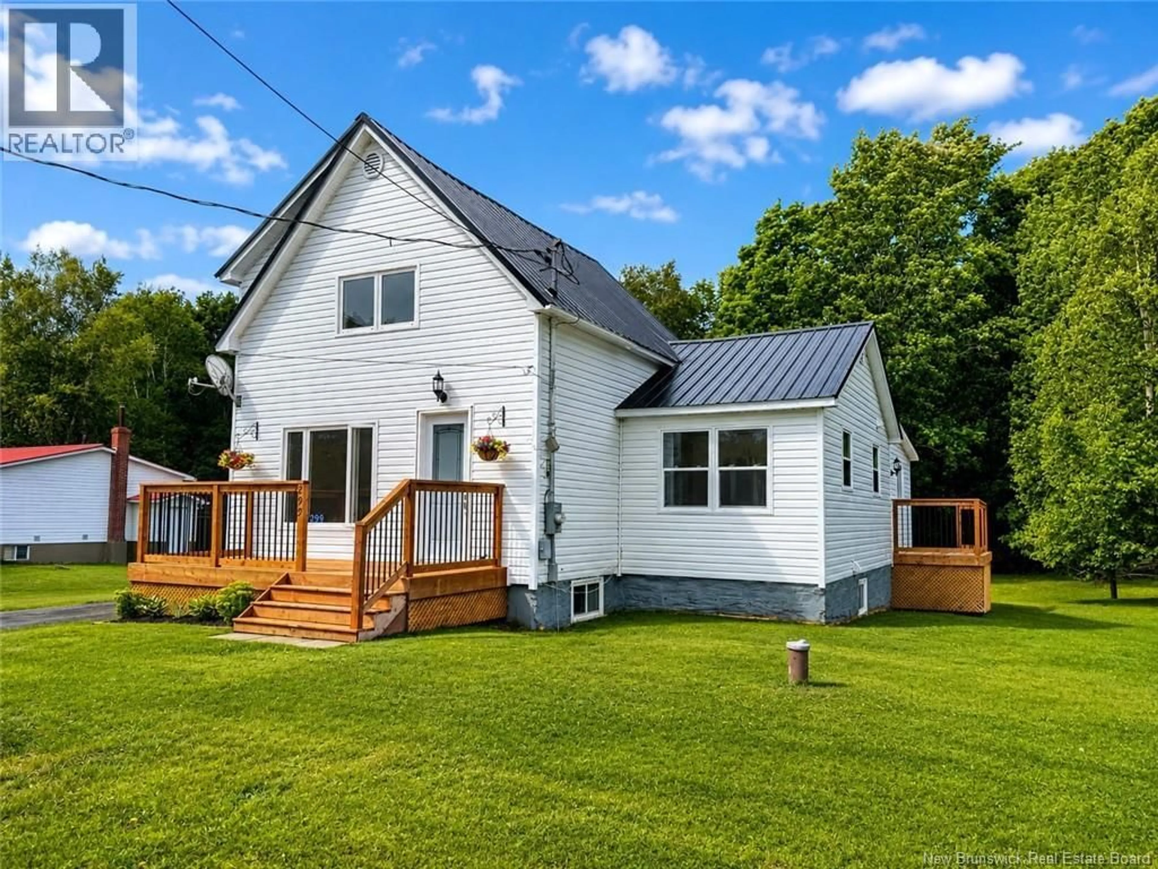 Home with vinyl exterior material, street for 299 COLLETTE, Collette New Brunswick E4Y1J3