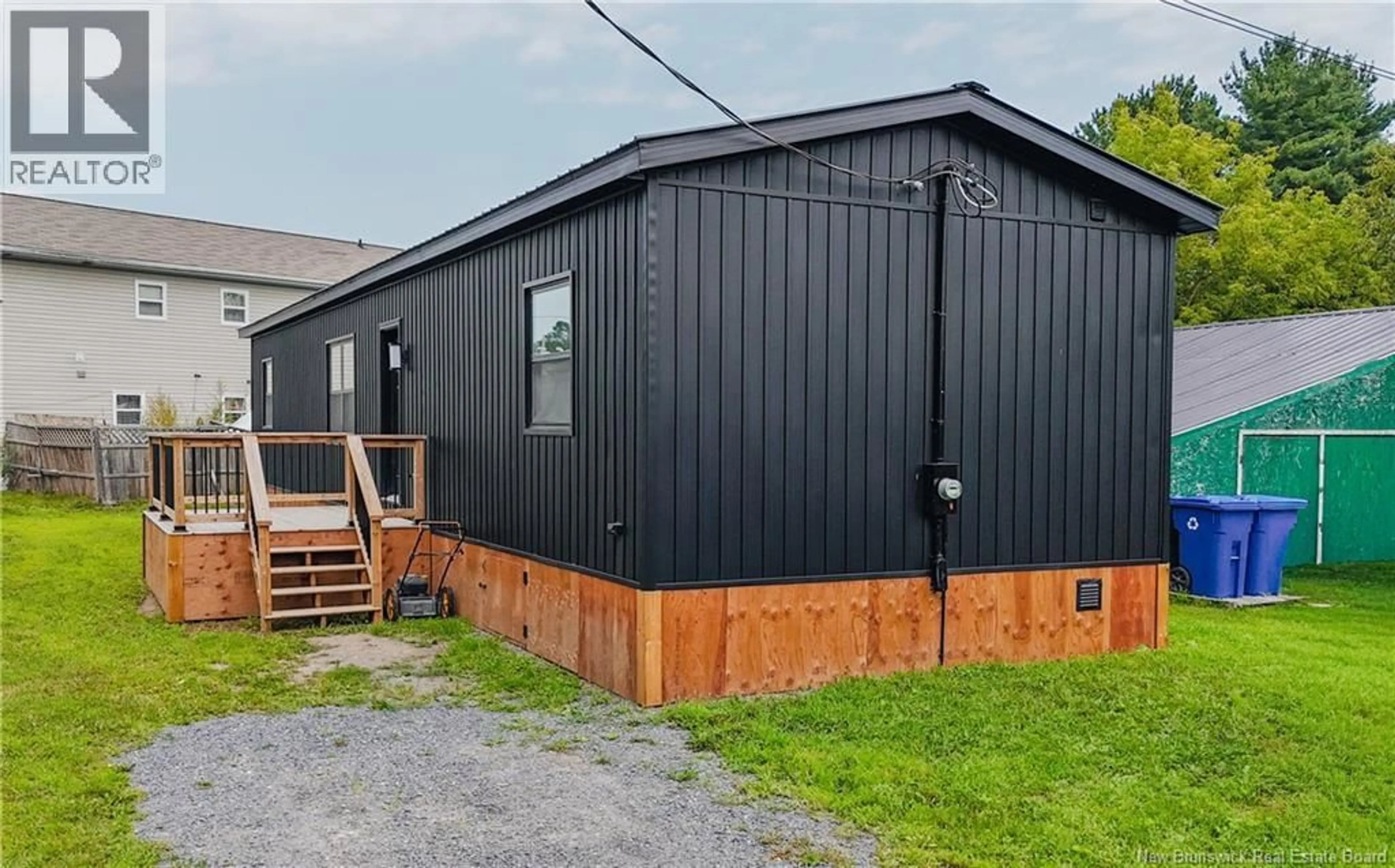 Shed for 202 UNION STREET, Woodstock New Brunswick E7M2X5