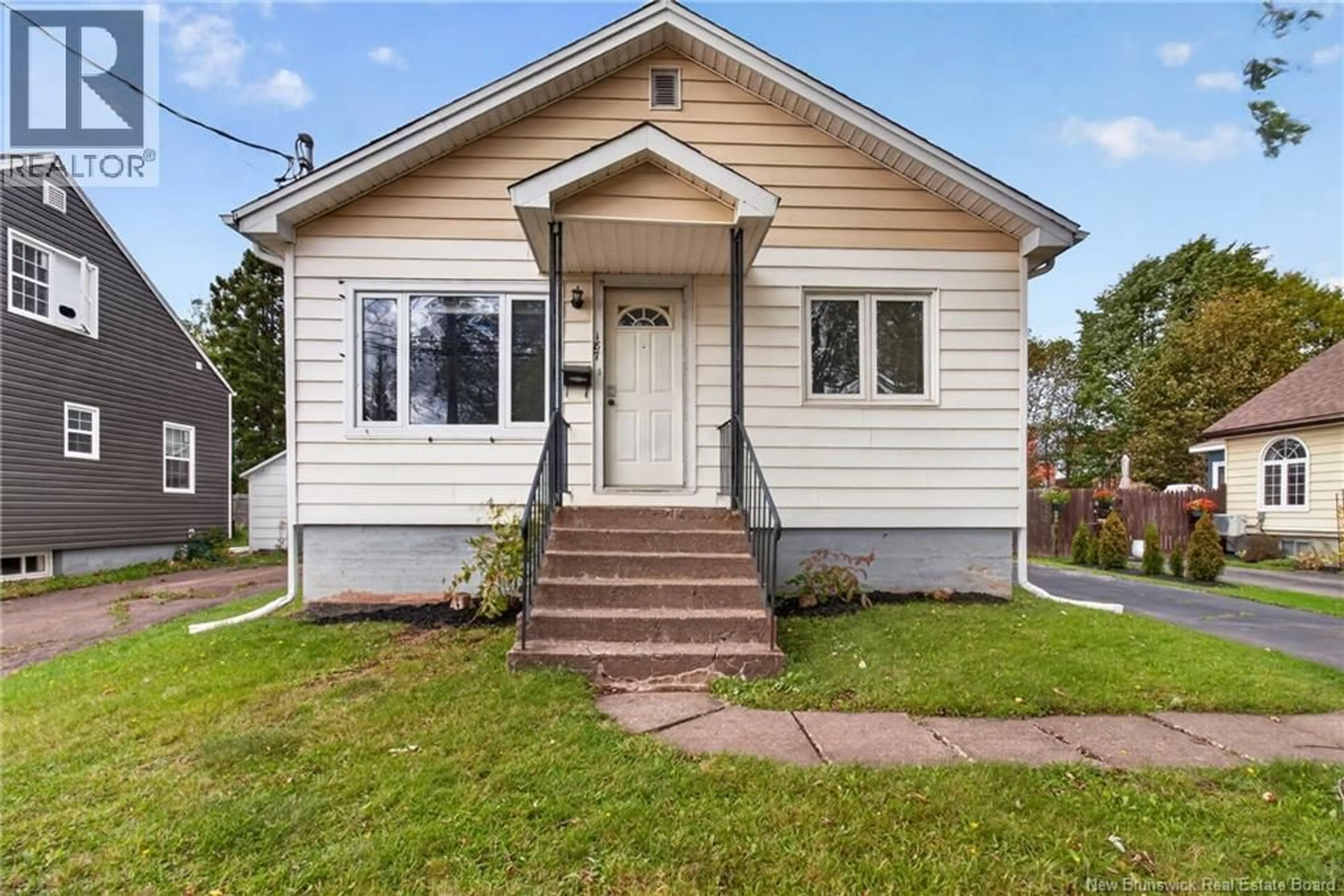 Home with vinyl exterior material, street for 187 STE THERESE STREET, Dieppe New Brunswick E1A1S9