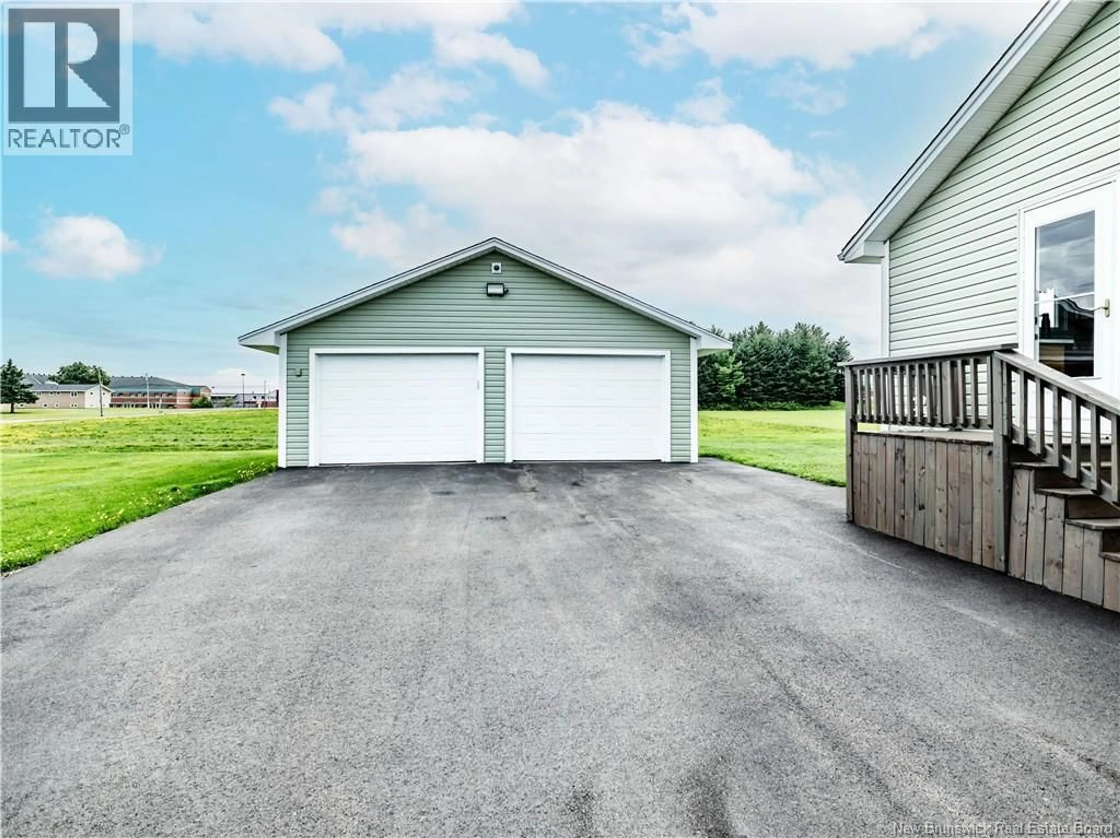 Indoor garage for 30 ALLAIN, Sainte-Marie-De-Kent New Brunswick E4S1N5