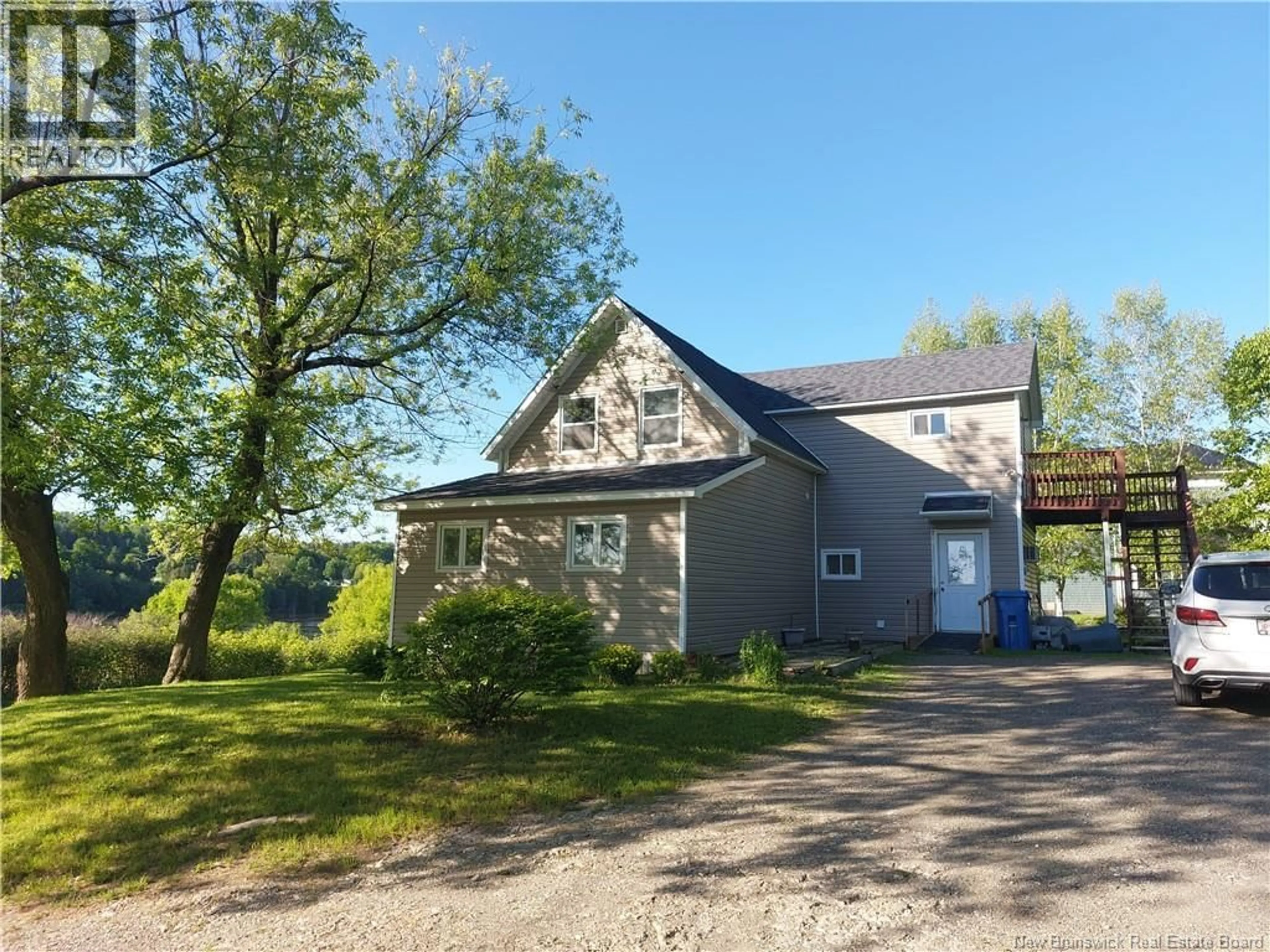 A pic from outside/outdoor area/front of a property/back of a property/a pic from drone, unknown for 9024 MAIN STREET, Florenceville-Bristol New Brunswick E7L2A3