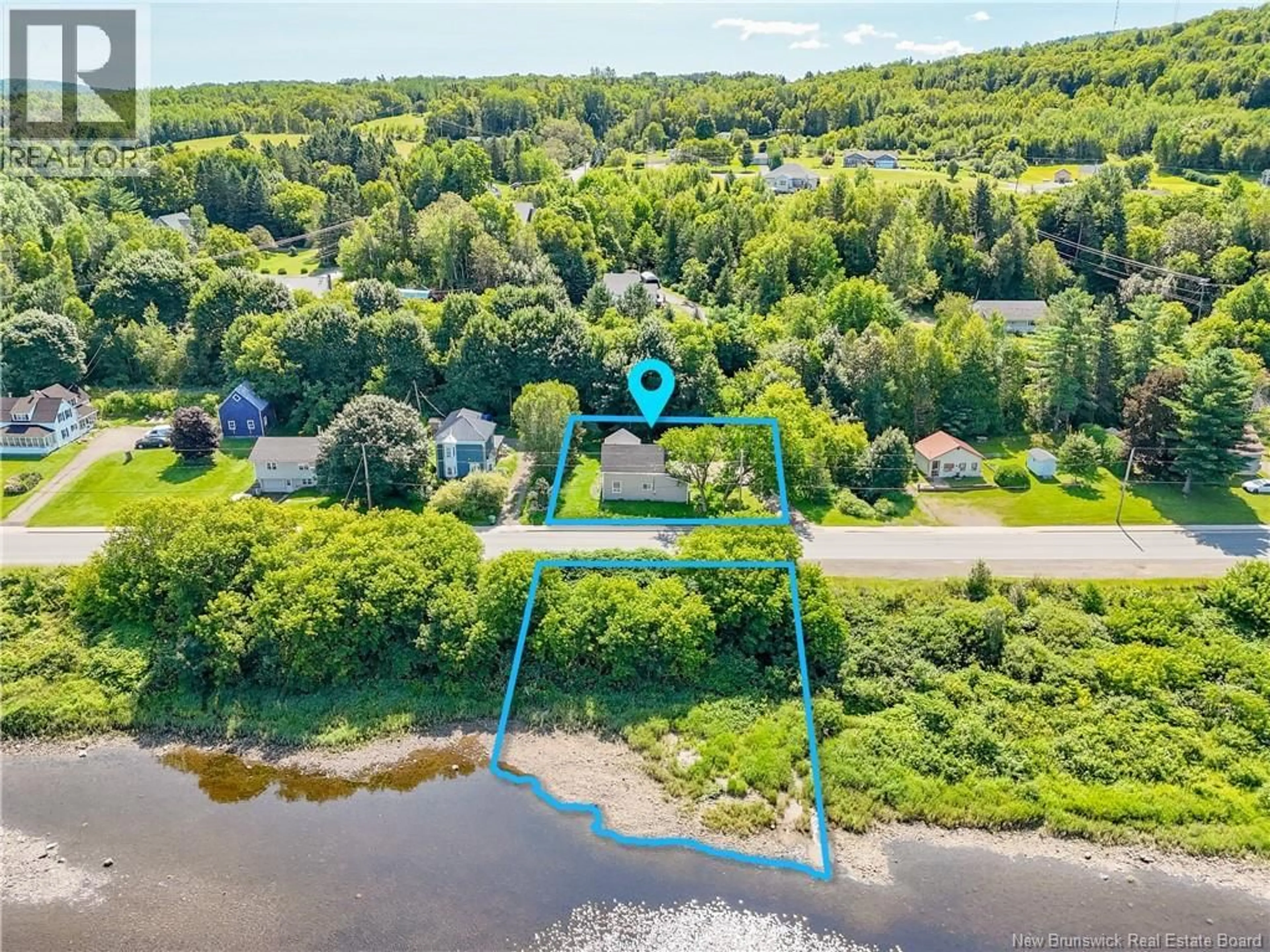 A pic from outside/outdoor area/front of a property/back of a property/a pic from drone, water/lake/river/ocean view for 9024 MAIN STREET, Florenceville-Bristol New Brunswick E7L2A3