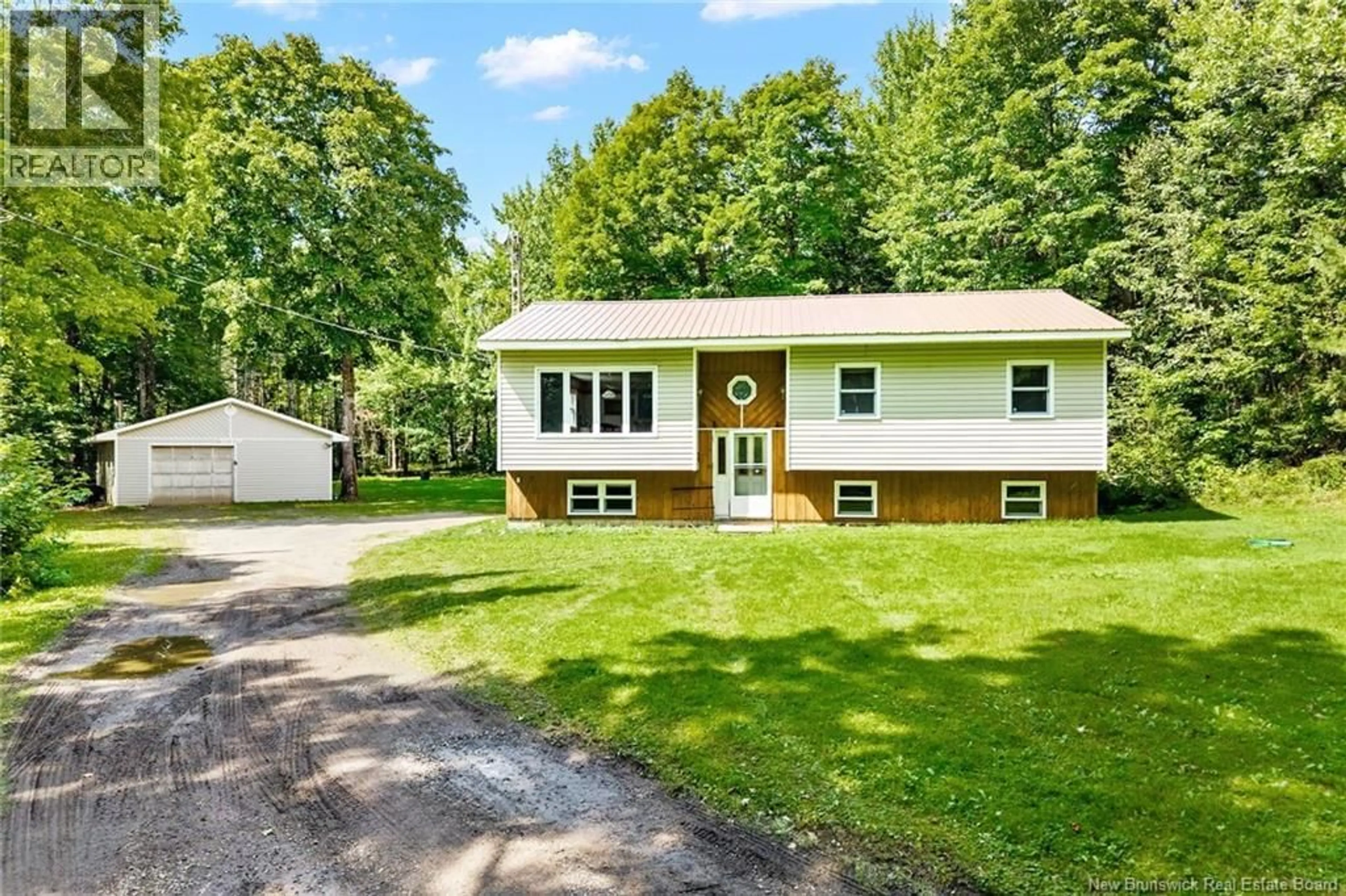 Home with vinyl exterior material, street for 45 ZIONVILLE ROAD, Taymouth New Brunswick E6C1Z6