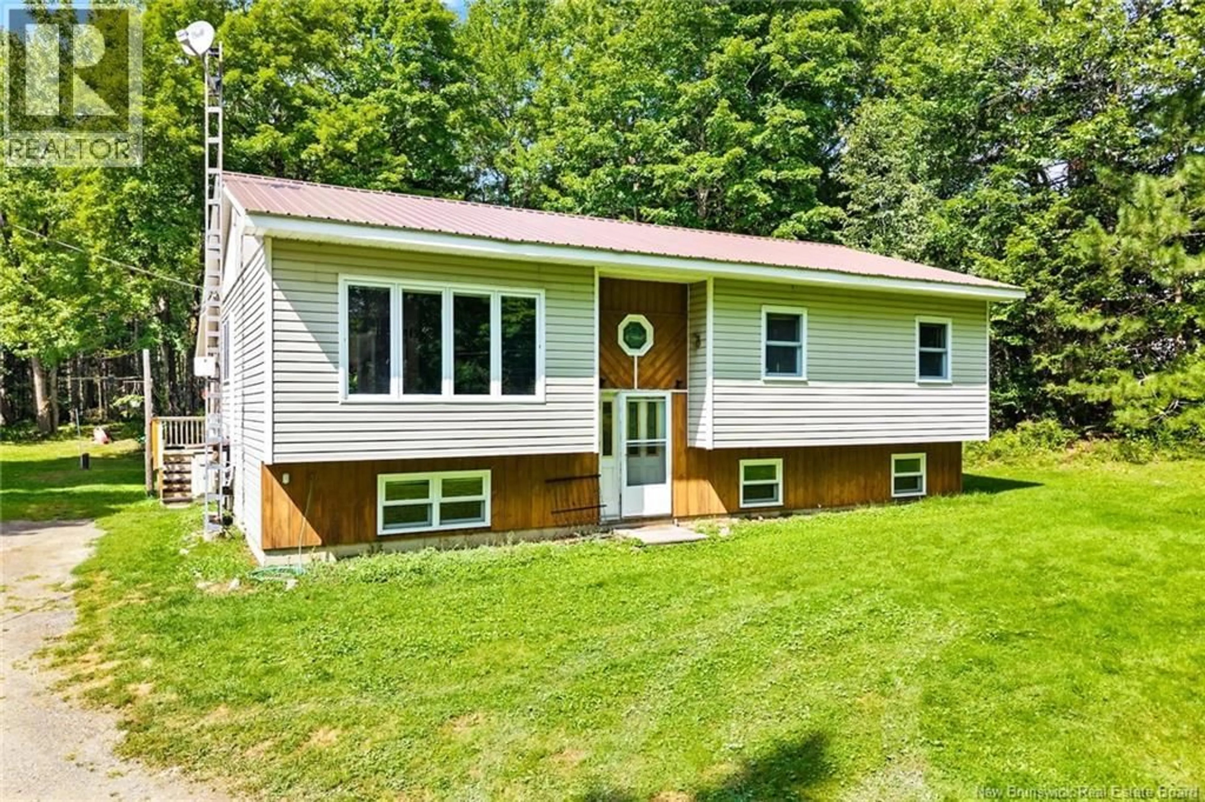 Home with vinyl exterior material, street for 45 ZIONVILLE ROAD, Taymouth New Brunswick E6C1Z6