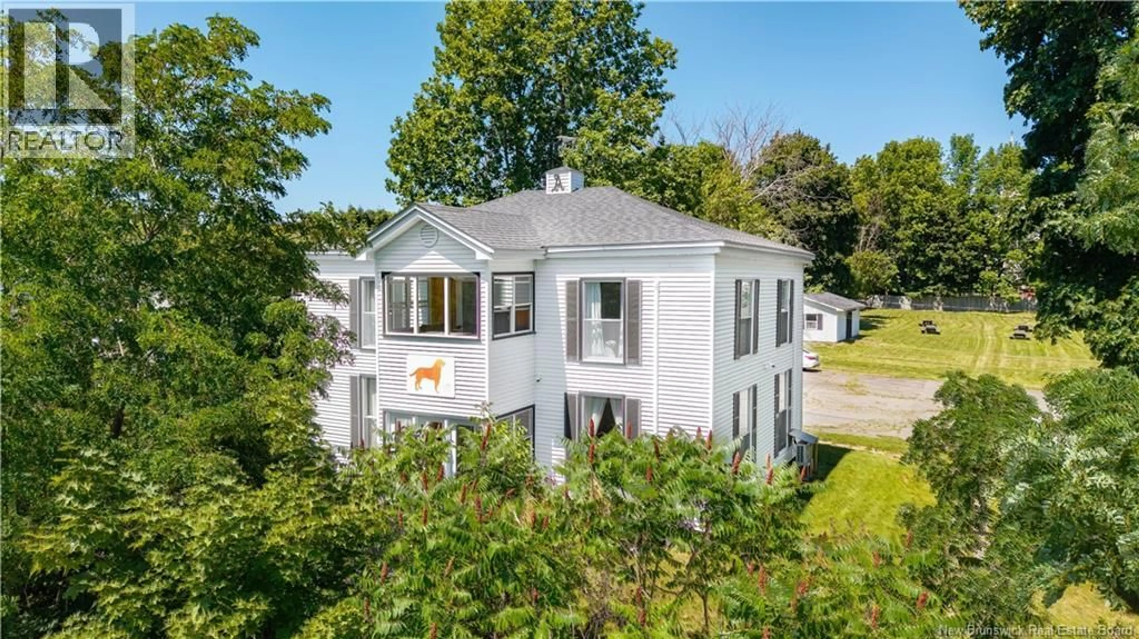 A pic from outside/outdoor area/front of a property/back of a property/a pic from drone, building for 20 ST CROIX STREET, St. Stephen New Brunswick E3L2A4