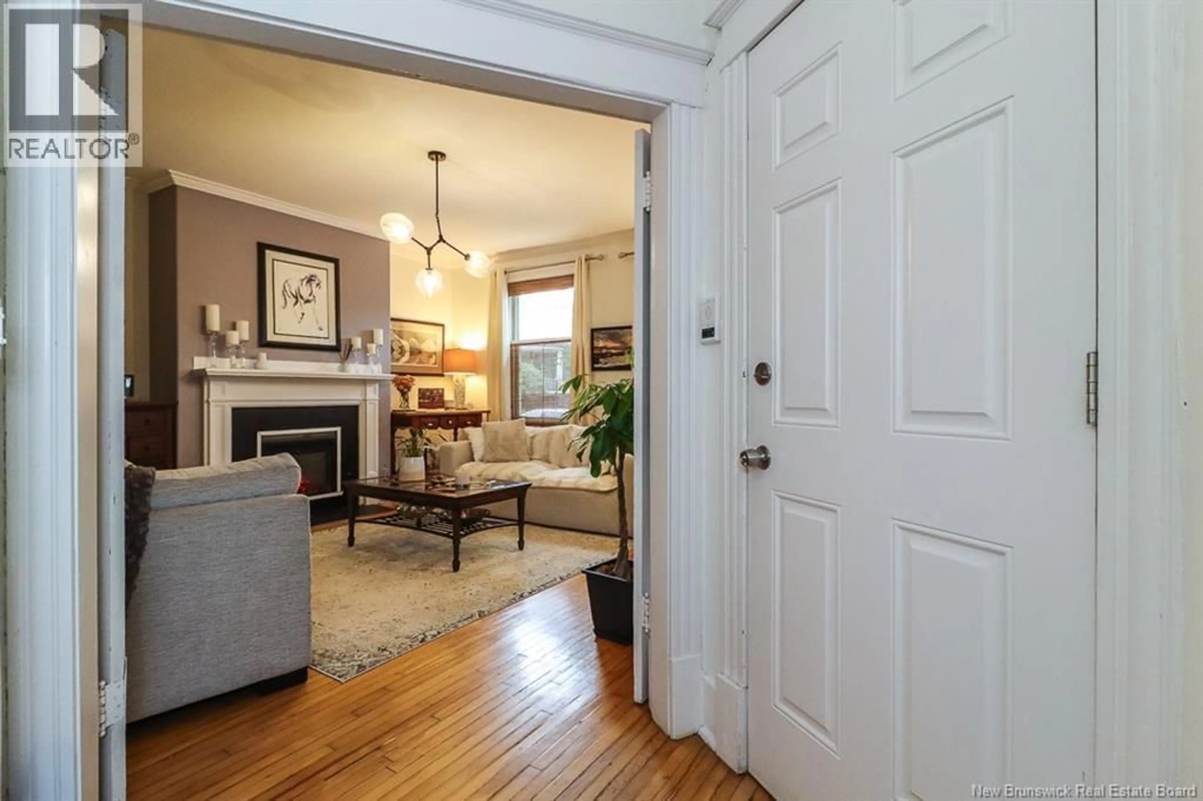 Indoor entryway for 1 - 247 GERMAIN STREET, Saint John New Brunswick E2L2G5