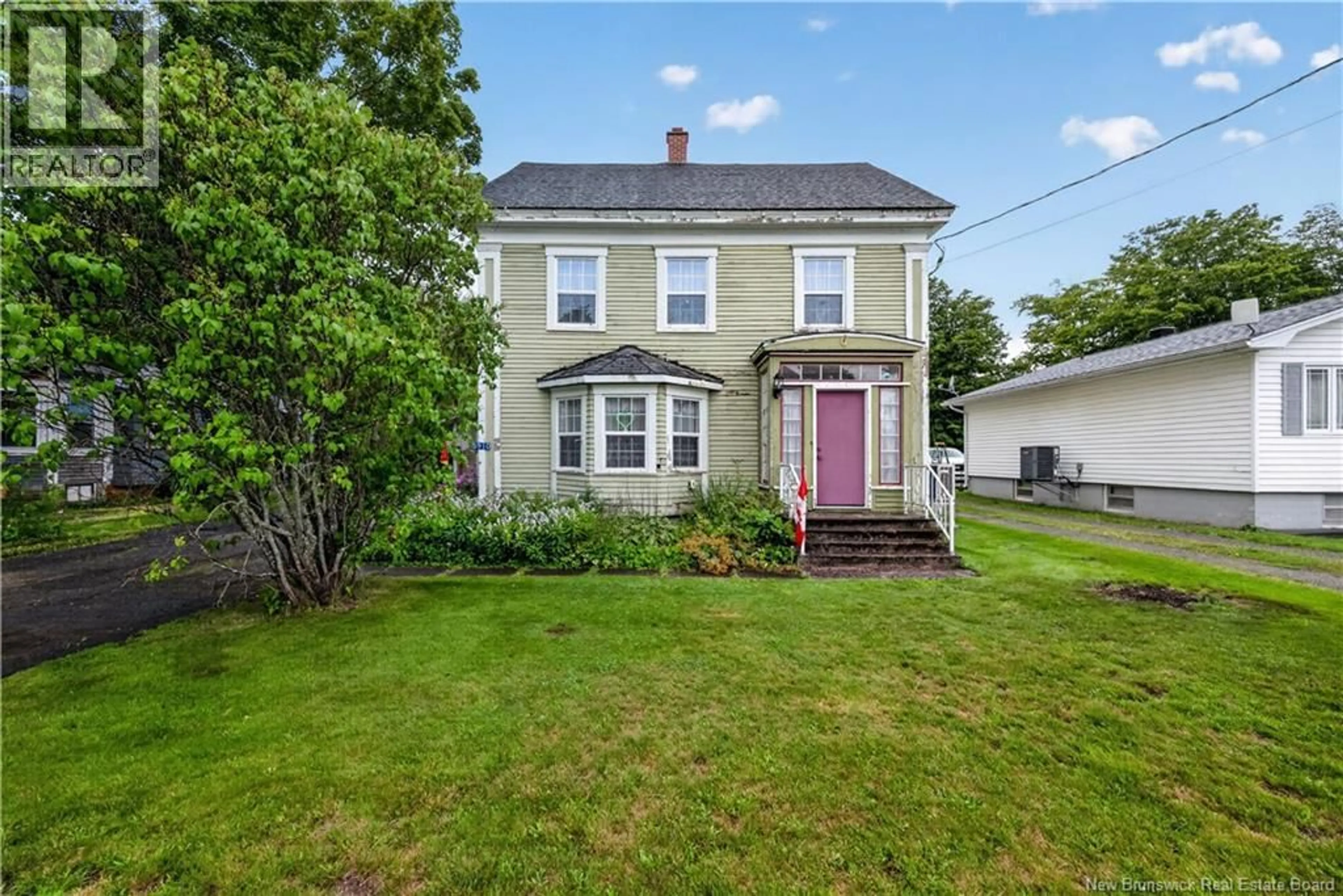 Home with vinyl exterior material, street for 5910 KING STREET, Riverside-Albert New Brunswick E4H4C1