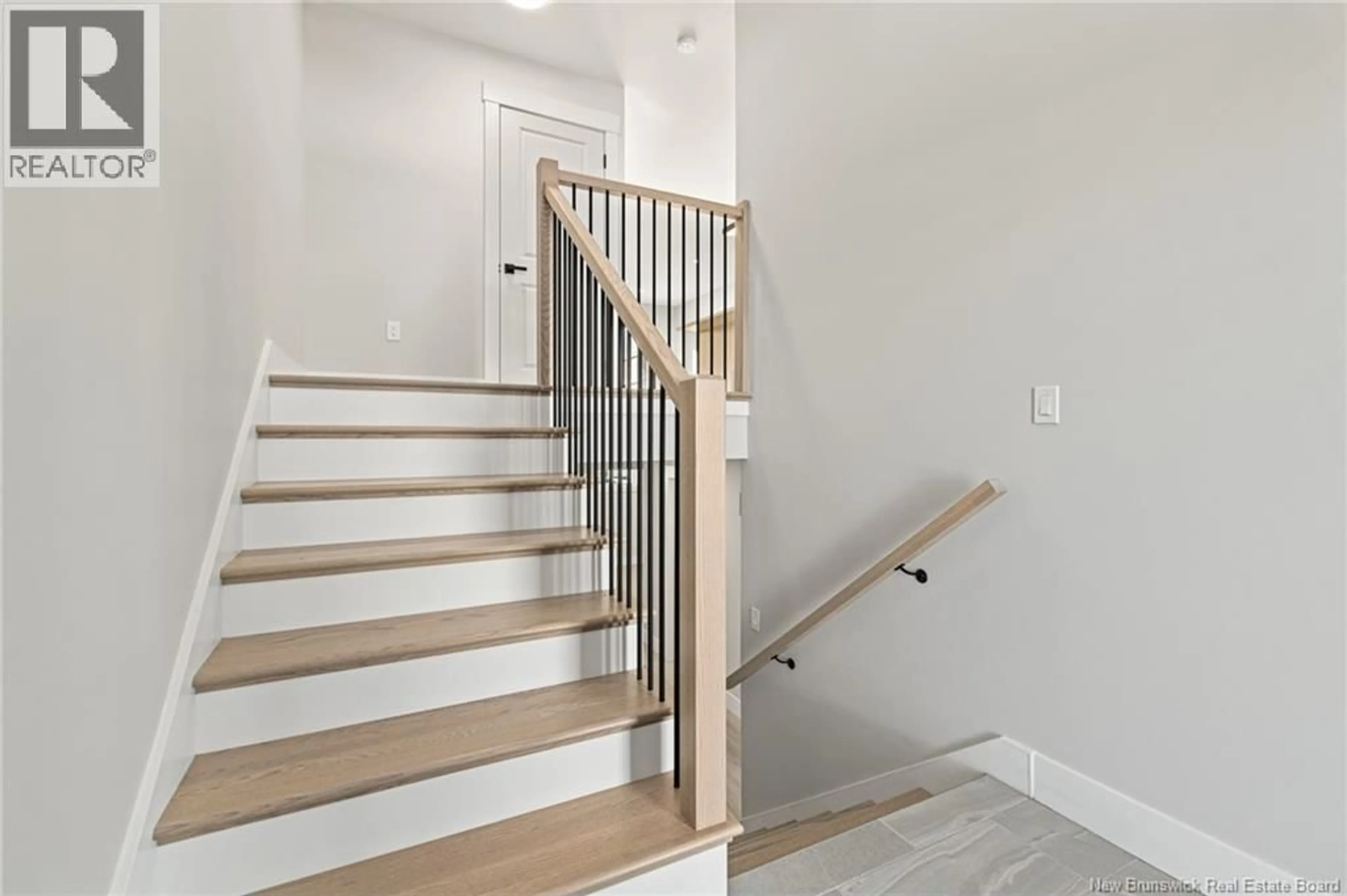 Stairs for 24 VIOLET STREET, Shediac New Brunswick E4P0Z8