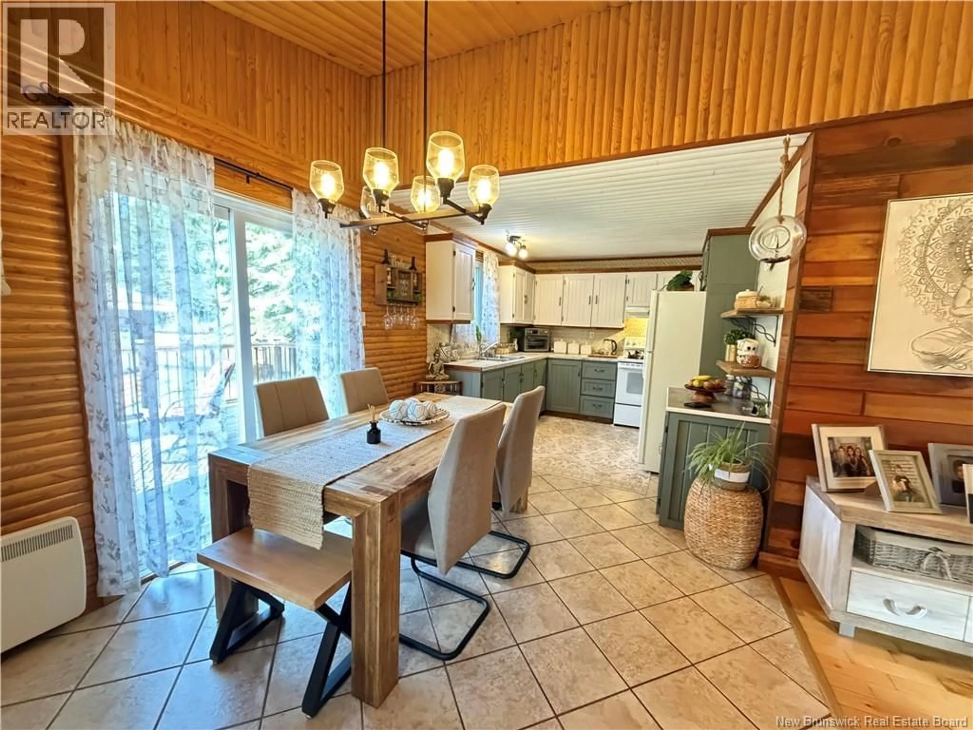 Dining room, unknown for 482 VALCOURT ROAD, Saint-Quentin New Brunswick E8A2M2