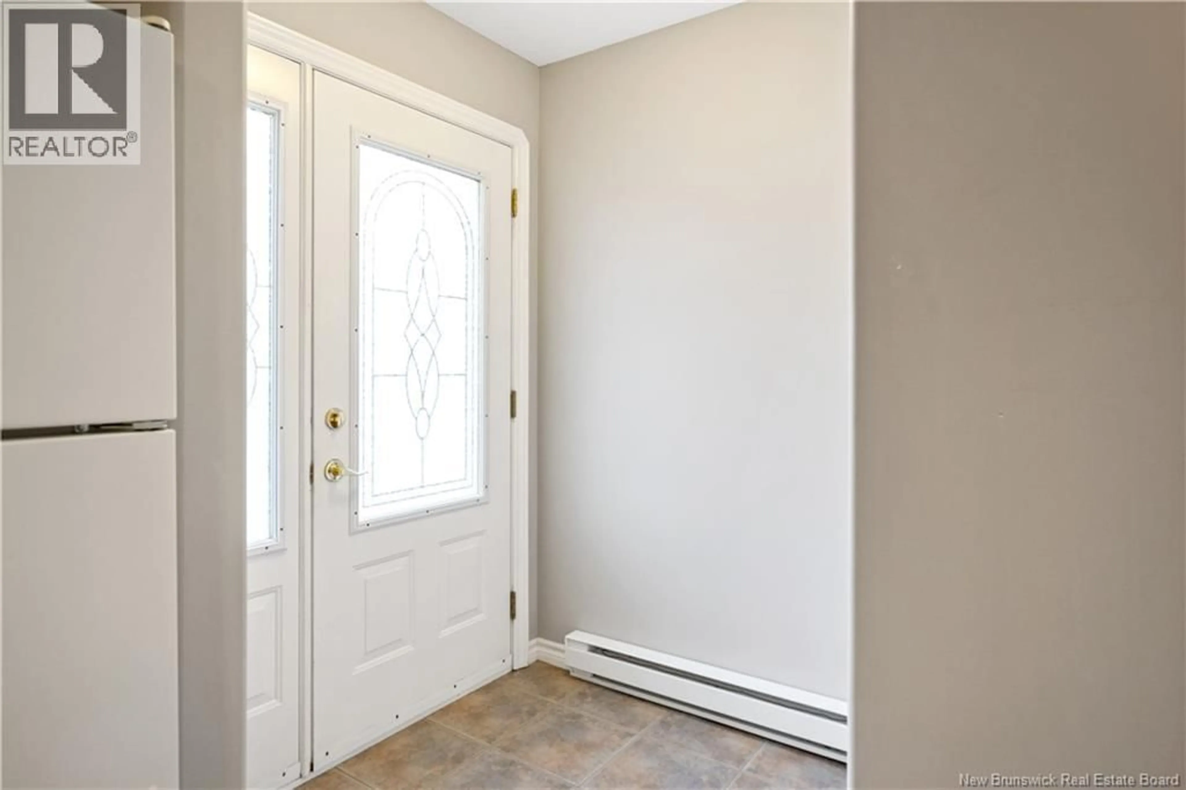 Indoor entryway for 12 - 354 AMIRAULT STREET, Dieppe New Brunswick E1A1G3