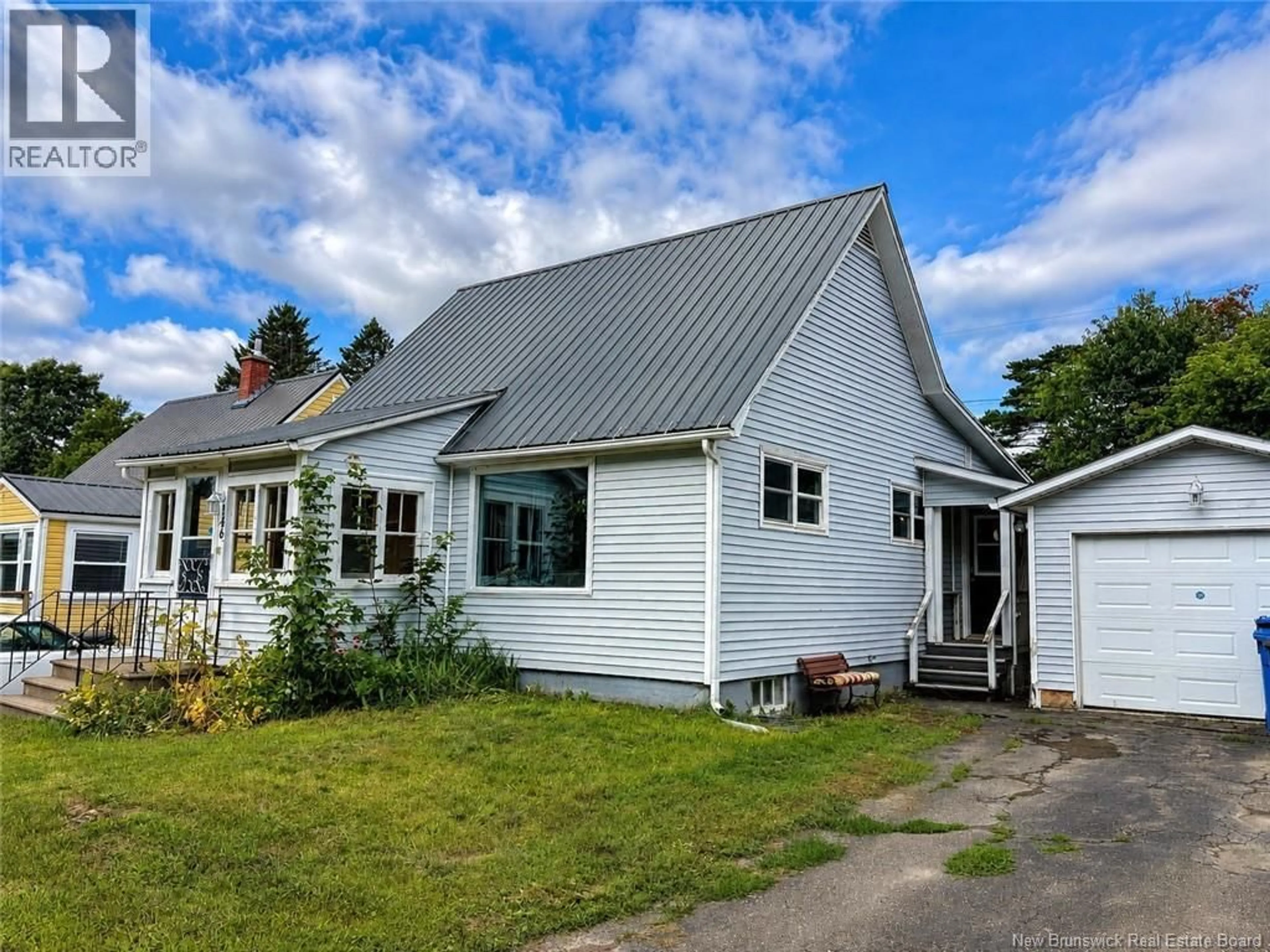 Home with vinyl exterior material, street for 146 ST. JAMES STREET, Woodstock New Brunswick E7M2T7