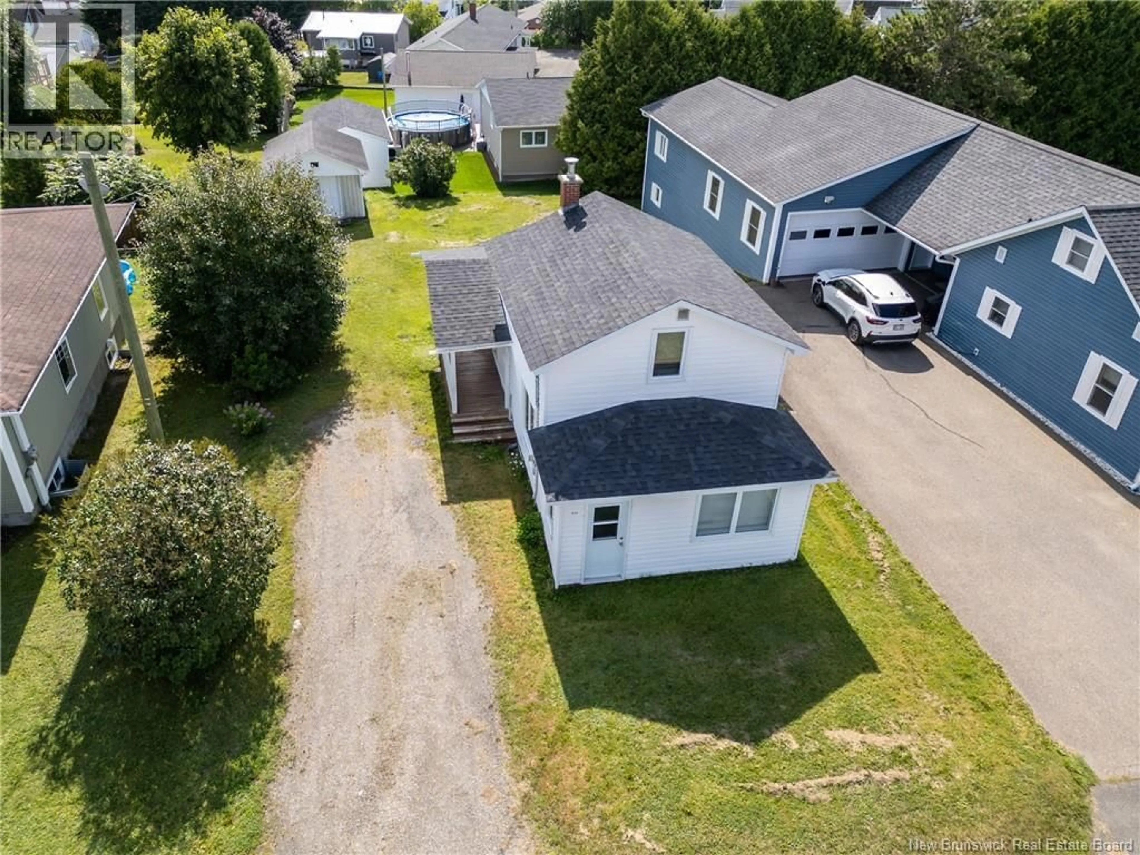 A pic from outside/outdoor area/front of a property/back of a property/a pic from drone, street for 231 ST GEORGES, Grand Falls New Brunswick E3Y1C3