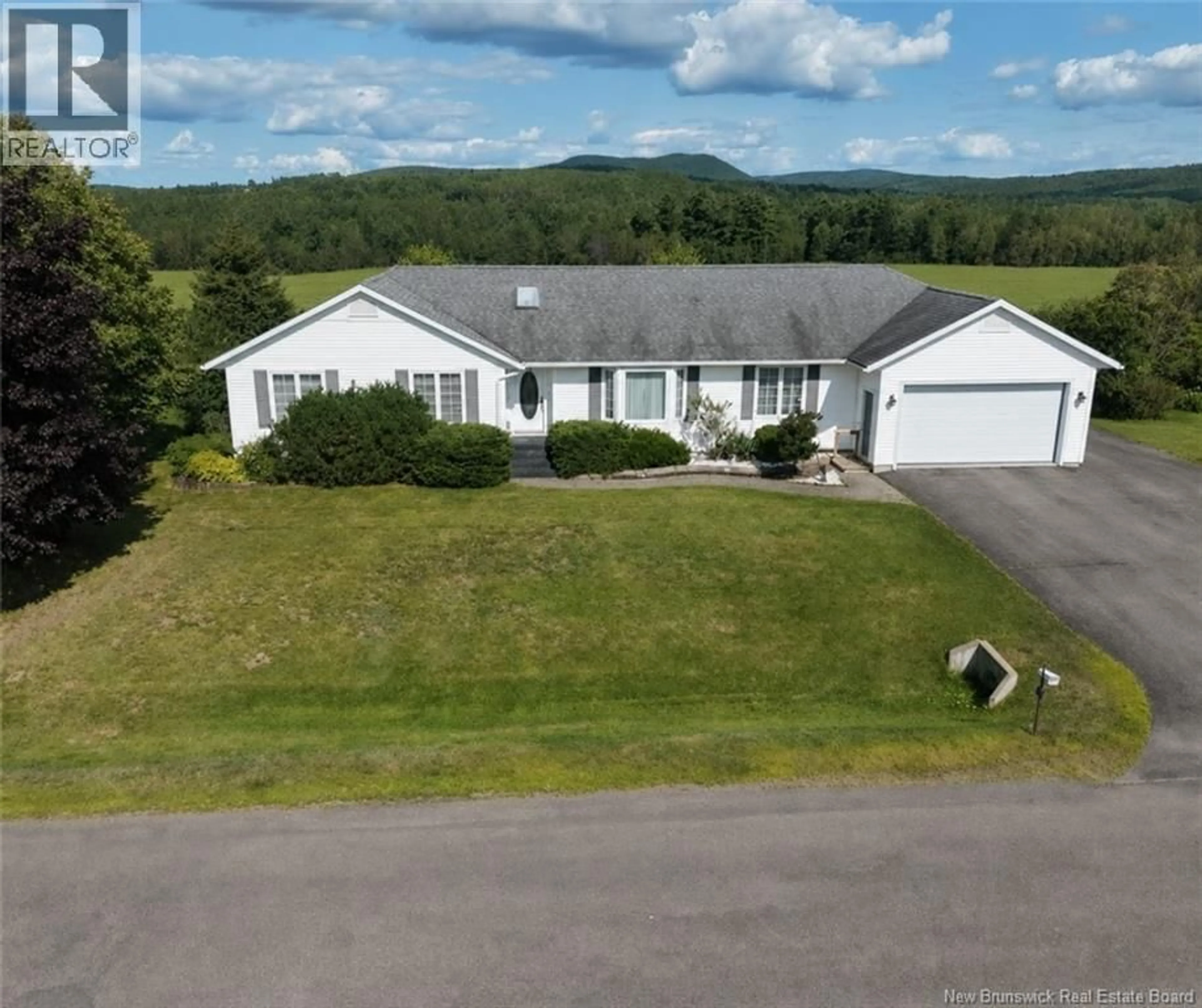 A pic from outside/outdoor area/front of a property/back of a property/a pic from drone, unknown for 36 MEREDITH DRIVE, Sussex Corner New Brunswick E4E2T7