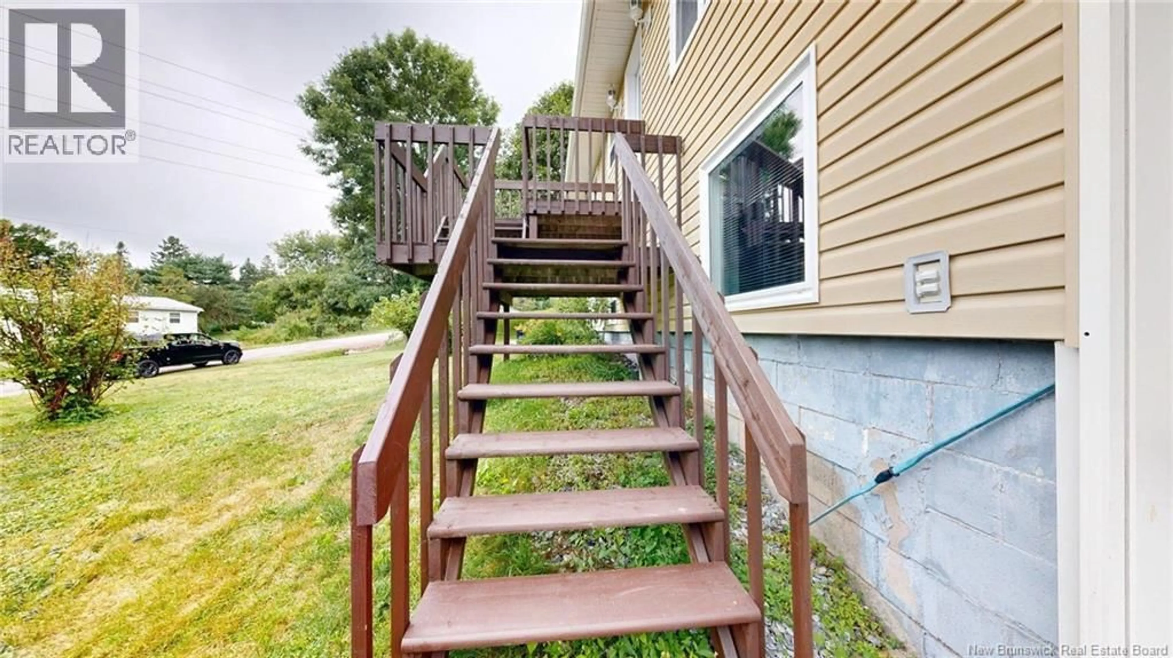 Stairs for 125 OLD ROAD, Nauwigewauk New Brunswick E5N6Y1